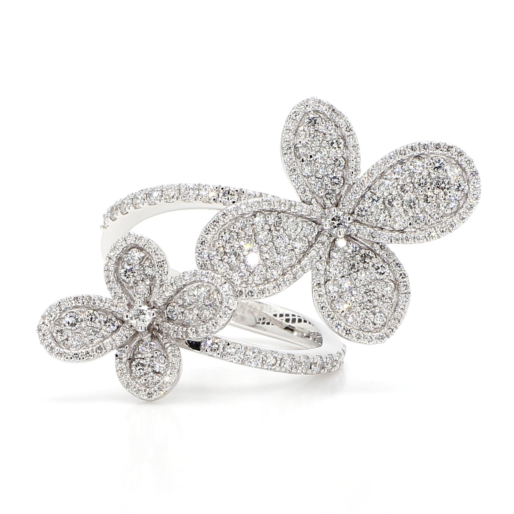 Contemporary Natural White Round Diamond 1.76 Carat TW White Gold Cocktail Ring For Sale