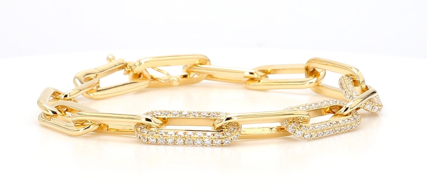 Natural White Round Diamond 2.01 Carat TW Yellow Gold Link Bracelet For Sale 3