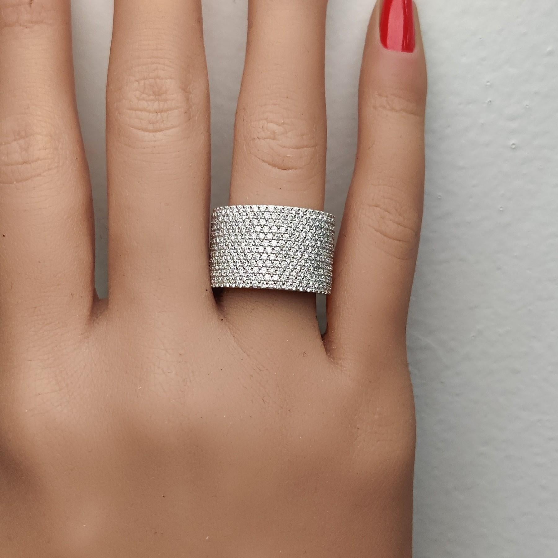 Cocktailring, natürlicher weißer runder Diamant 2.10 Karat TW Weißgold im Zustand „Neu“ im Angebot in New York, NY