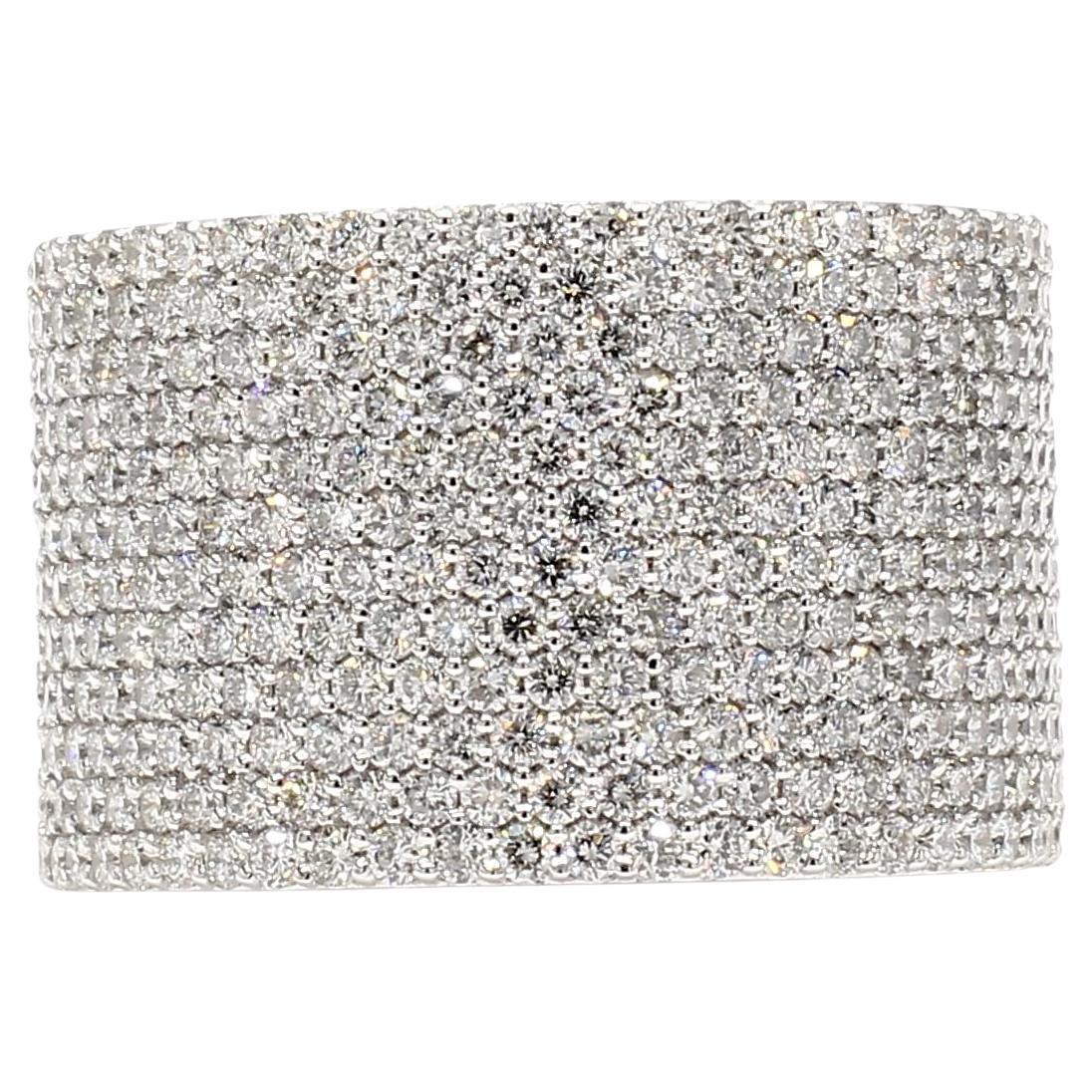 Bague cocktail en or blanc naturel avec diamants ronds de 2.26 carat poids total