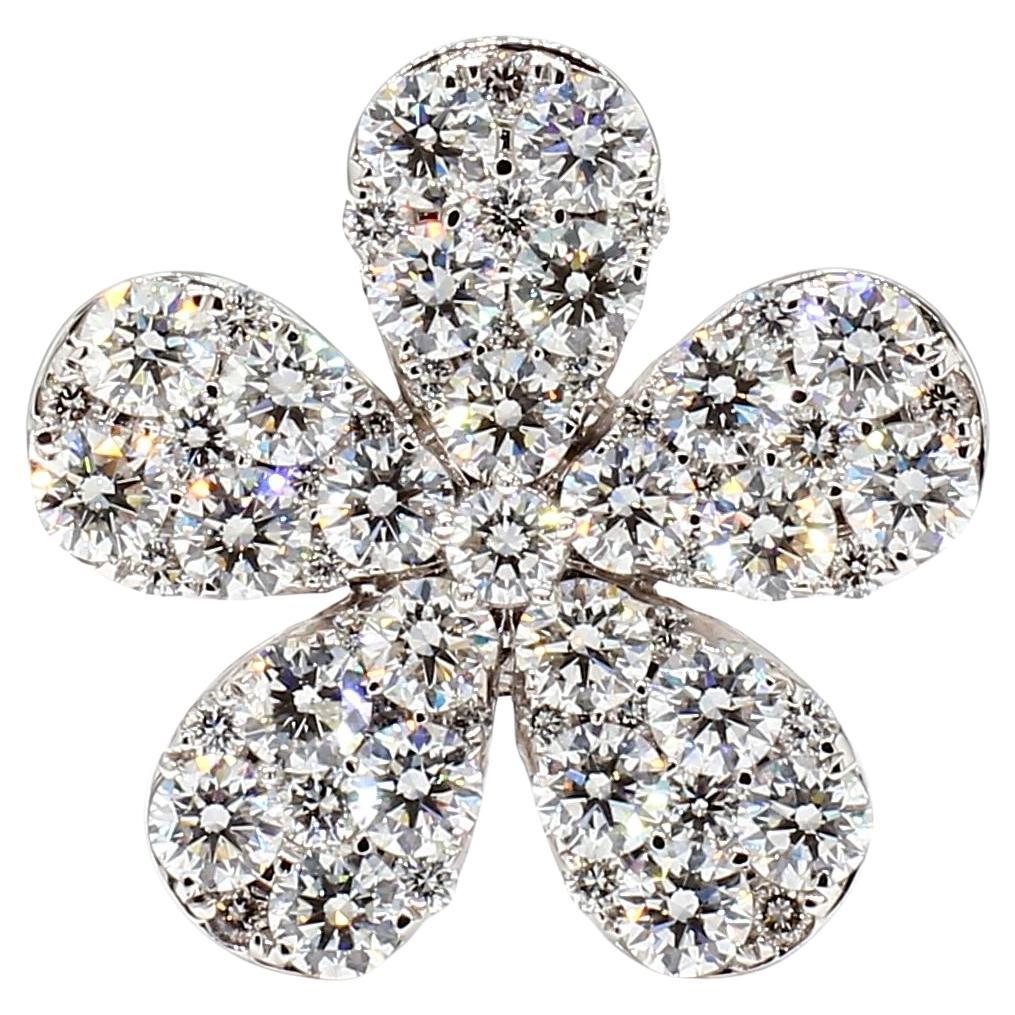 Diamante redondo blanco natural 2.35 quilates TW Anillo de cóctel de oro blanco