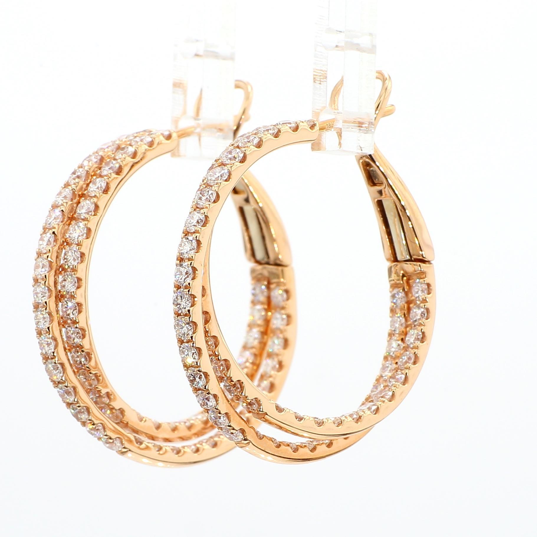 I bellissimi orecchini di diamanti di RareGemworld. Montato in una splendida montatura in oro rosa 18 carati con diamanti bianchi naturali a taglio rotondo. Questi orecchini sono garantiti per stupire e arricchire la tua collezione personale!

Peso