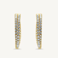Boucles d'oreilles en or jaune ornées de diamants ronds blancs naturels de 2,62 carats TW