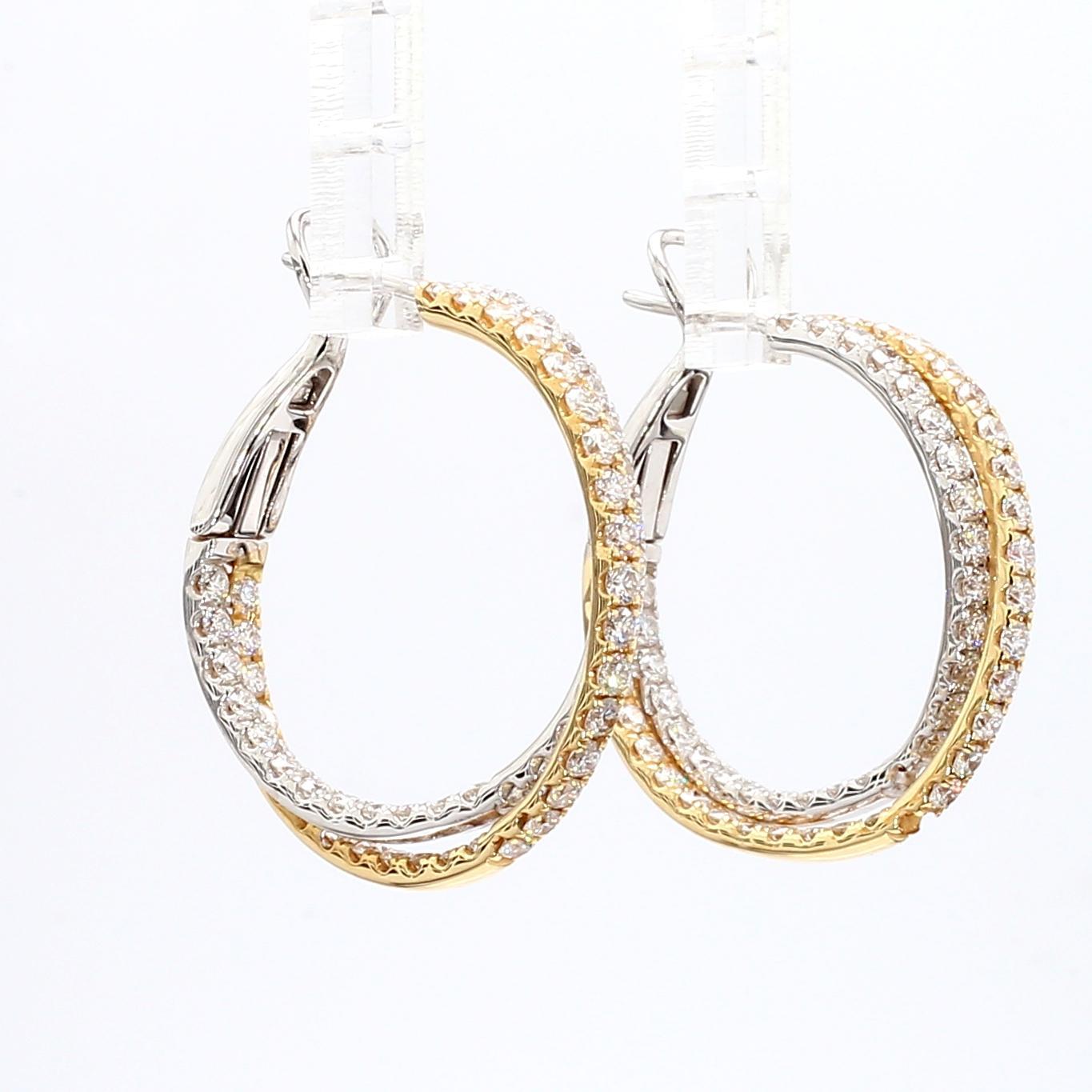 Taglio rotondo Orecchini a cerchio in oro con diamante bianco naturale rotondo da 2.66 carati TW in vendita