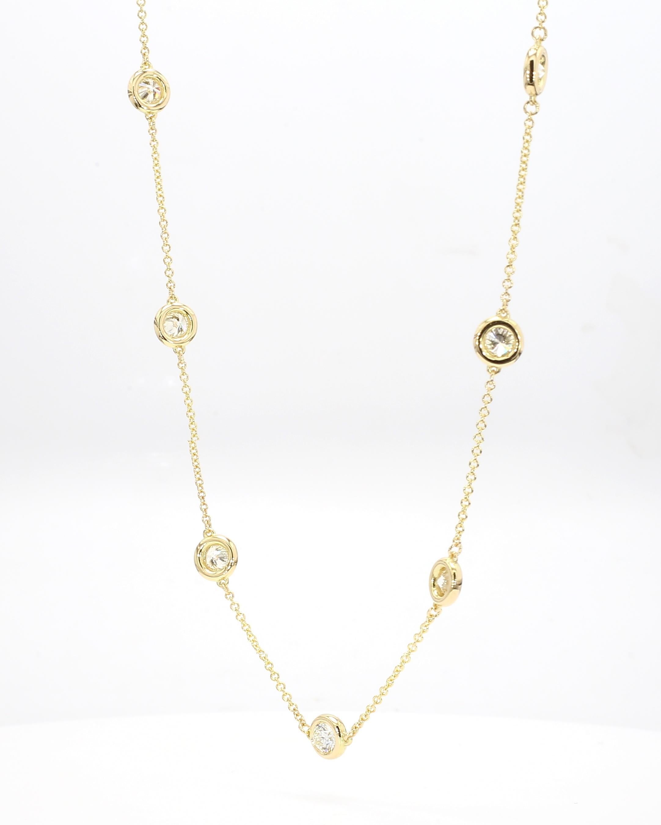 Le magnifique collier de diamants de Raregemworld. Monté dans une belle monture en or jaune 18 carats avec des diamants blancs de taille ronde naturelle. Ce pendentif est garanti pour impressionner et enrichir votre collection personnelle.

Poids