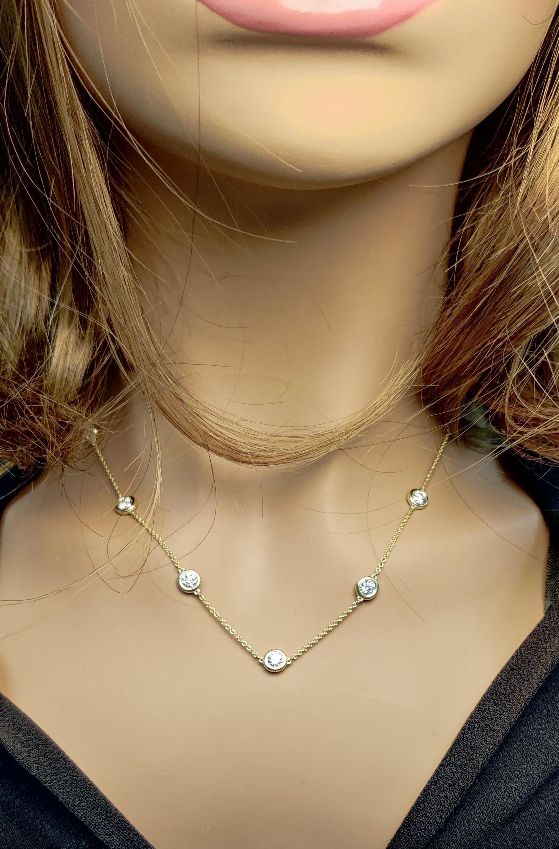 Collier en or jaune orné d'un diamant rond naturel de 2.67 carats TW Neuf - En vente à New York, NY