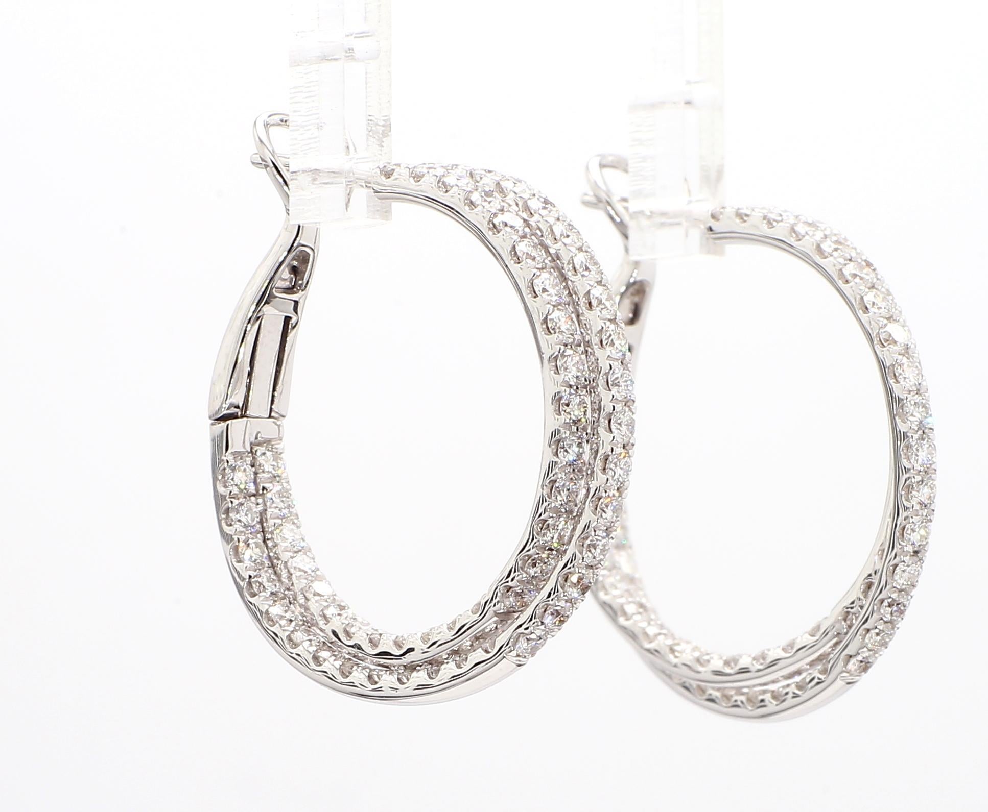 Pendientes de aro de oro blanco con diamante redondo blanco natural de 2.70 quilates TW Corte redondo en venta
