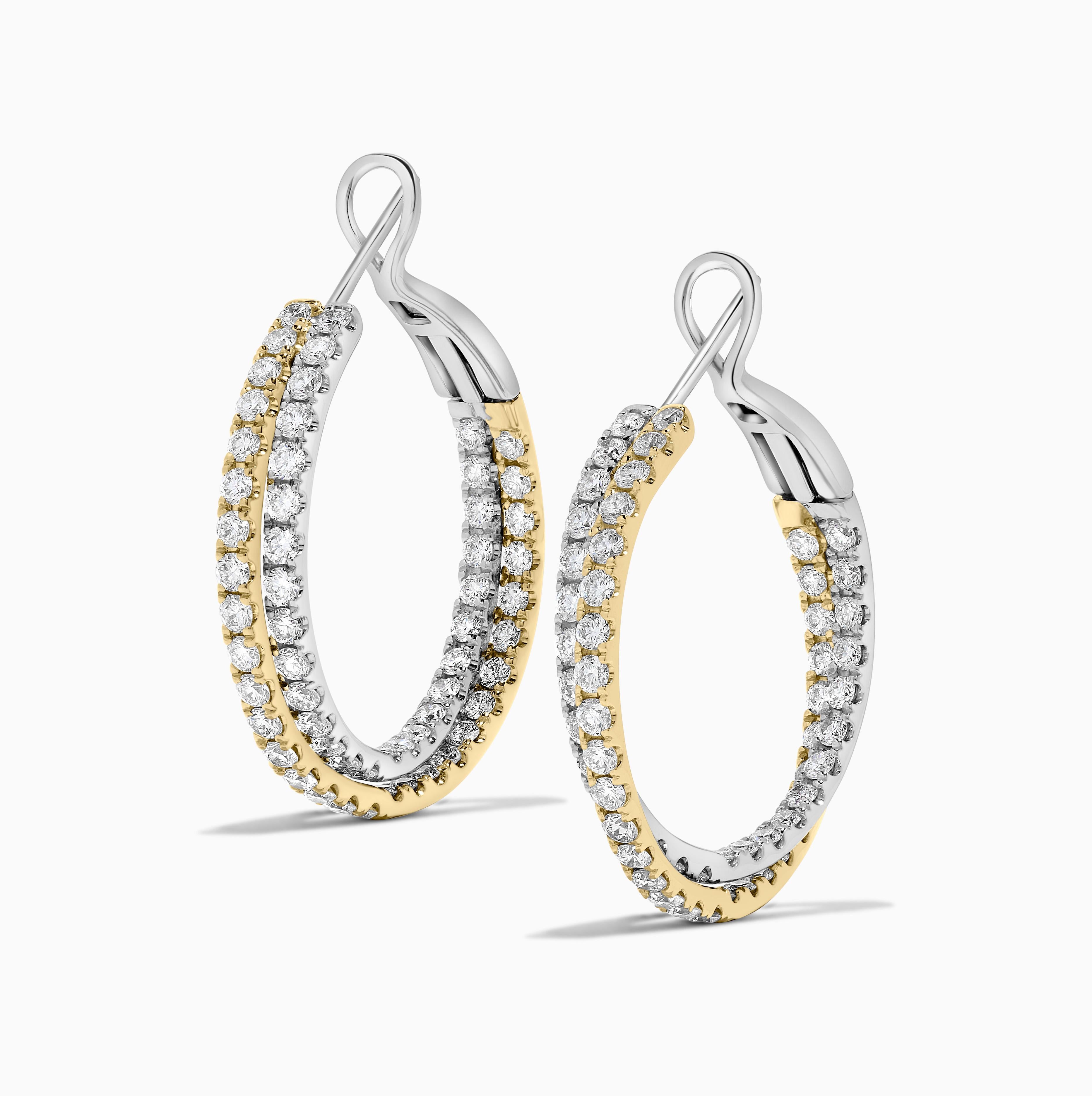 Contemporary Natural White Round Diamond 2.76 Carat TW Gold Hoop Earrings For Sale