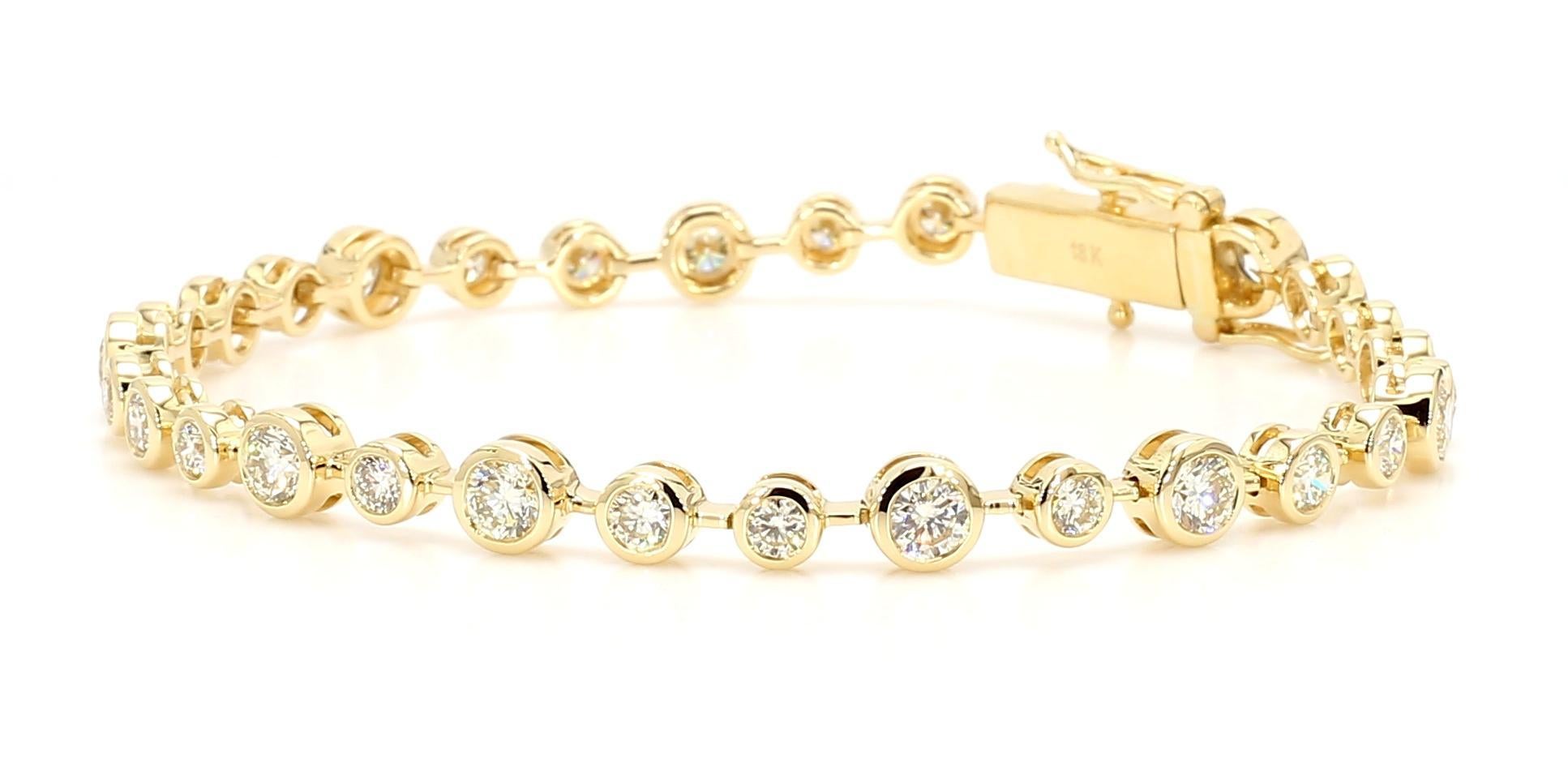 Taille ronde Bracelet à maillons en or jaune avec diamants ronds blancs naturels de 3.92 carats poids total en vente