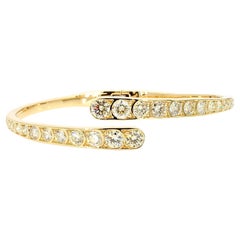 Brazalete de oro amarillo con diamante redondo blanco natural de 4.14 quilates TW
