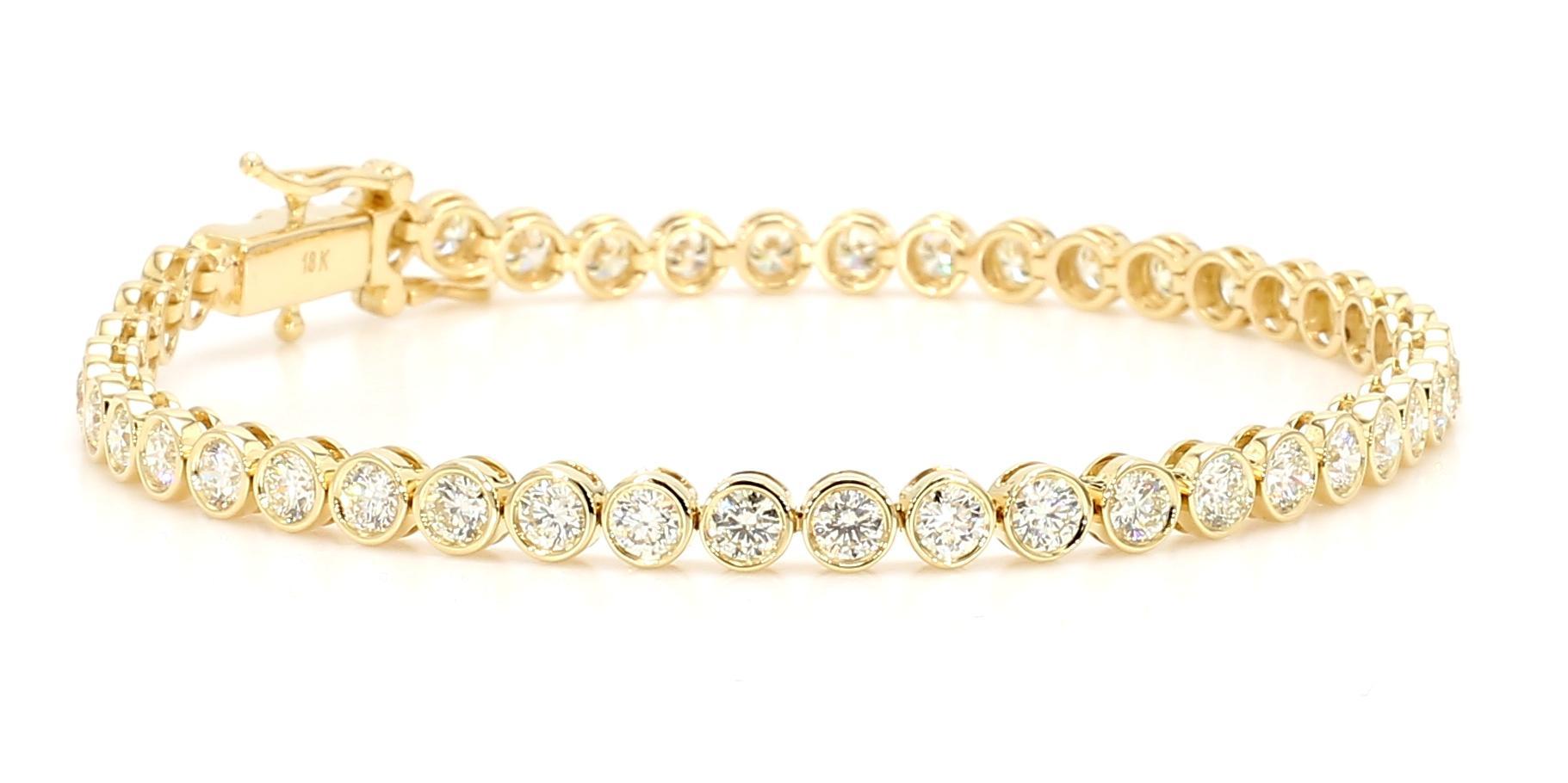 Diamante redondo blanco natural 4.41 quilates TW Pulsera de tenis de oro amarillo Contemporáneo en venta