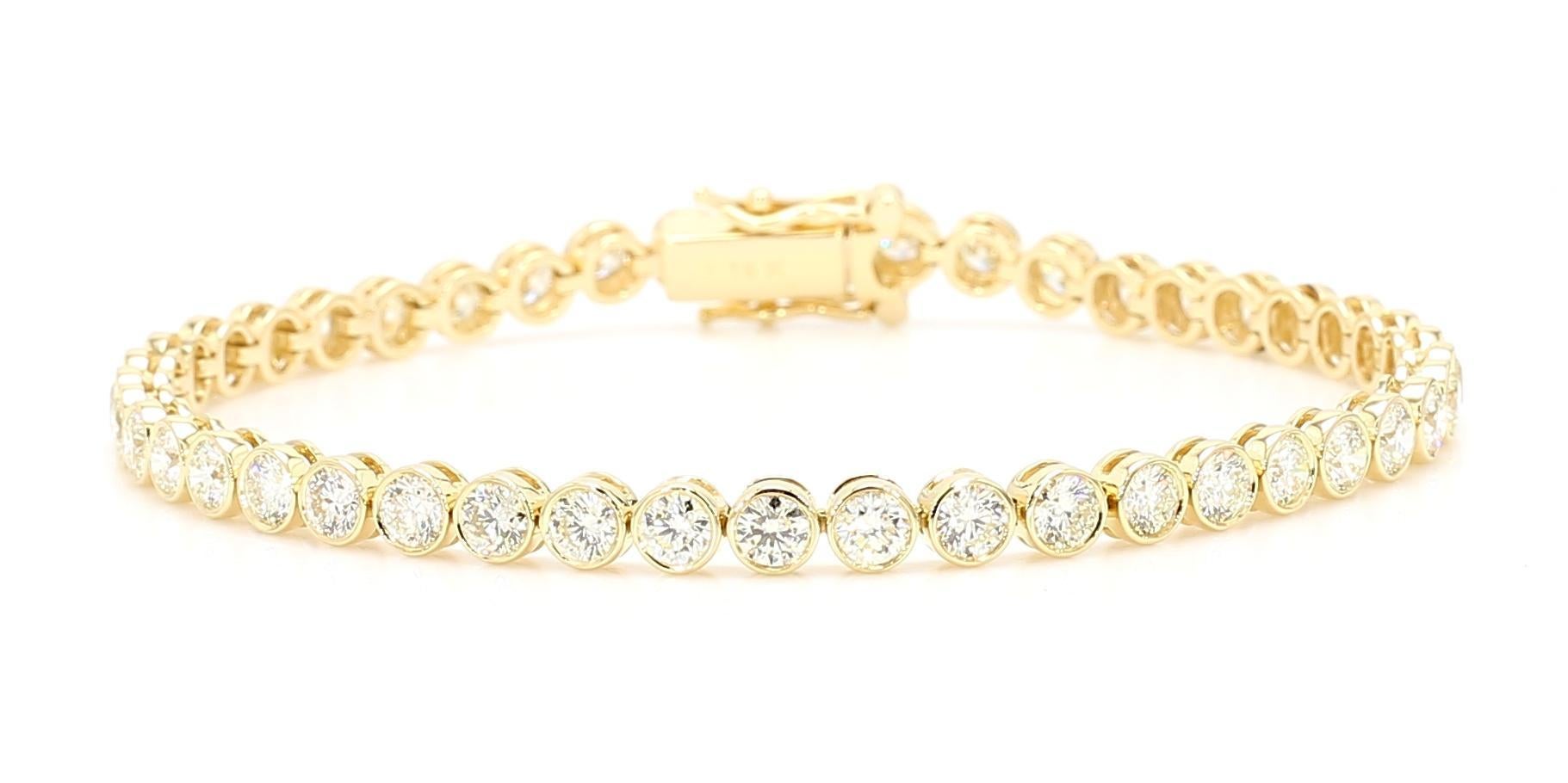 Bracelet à maillons en or jaune avec diamants ronds blancs naturels de 5.39 carats poids total en vente 1