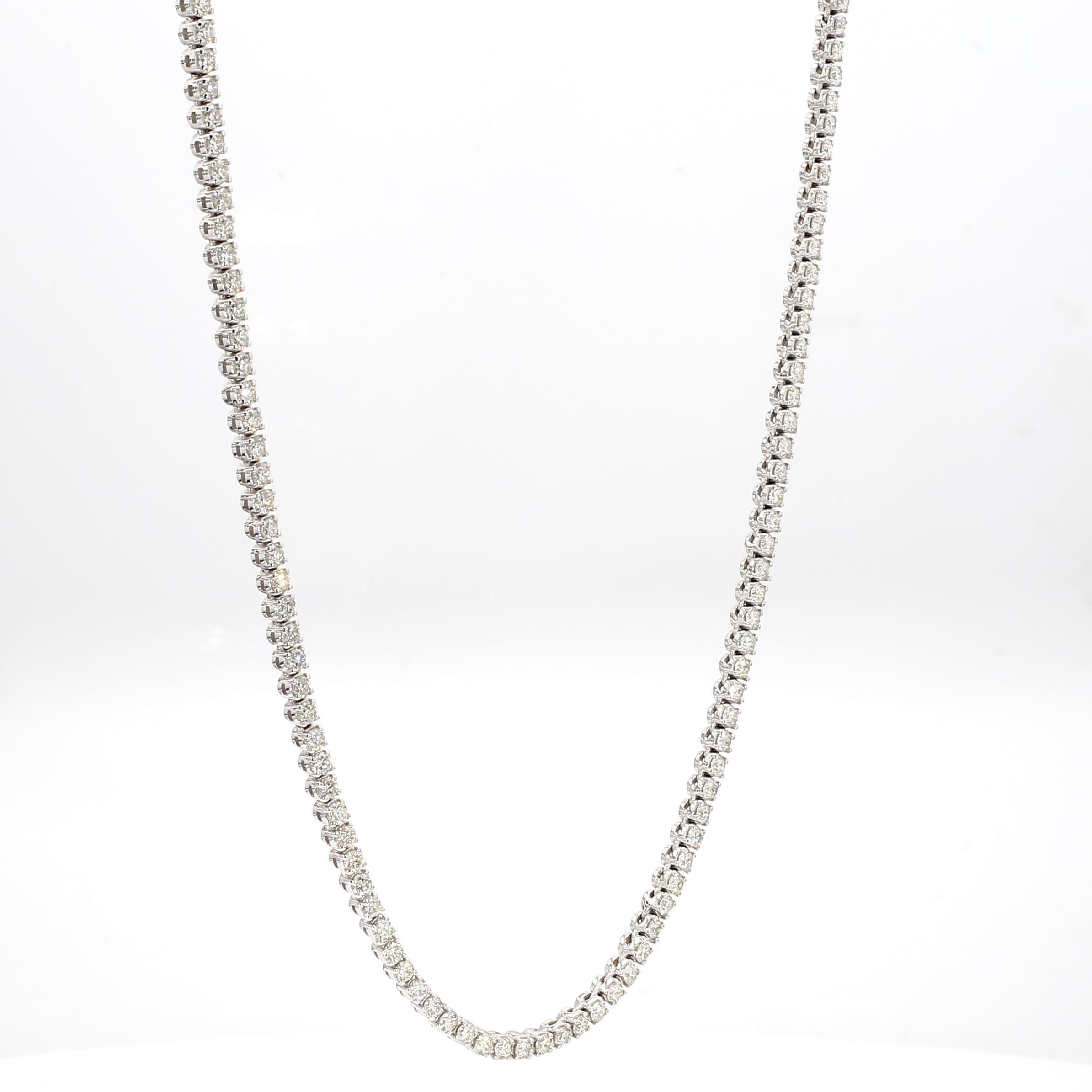 Diamante Redondo Blanco Natural 5,46 Quilates Tw Oro Blanco Collar de Gota Contemporáneo en venta