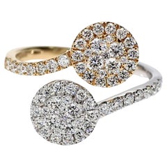 Anello da cocktail in oro con diamante bianco naturale rotondo da 0,86 carati TW