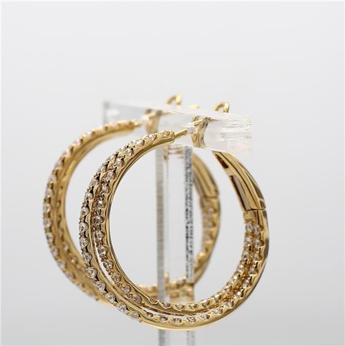 Contemporary Natural White Round Diamond 2.62 Carat TW Yellow Gold Hoop Earrings For Sale