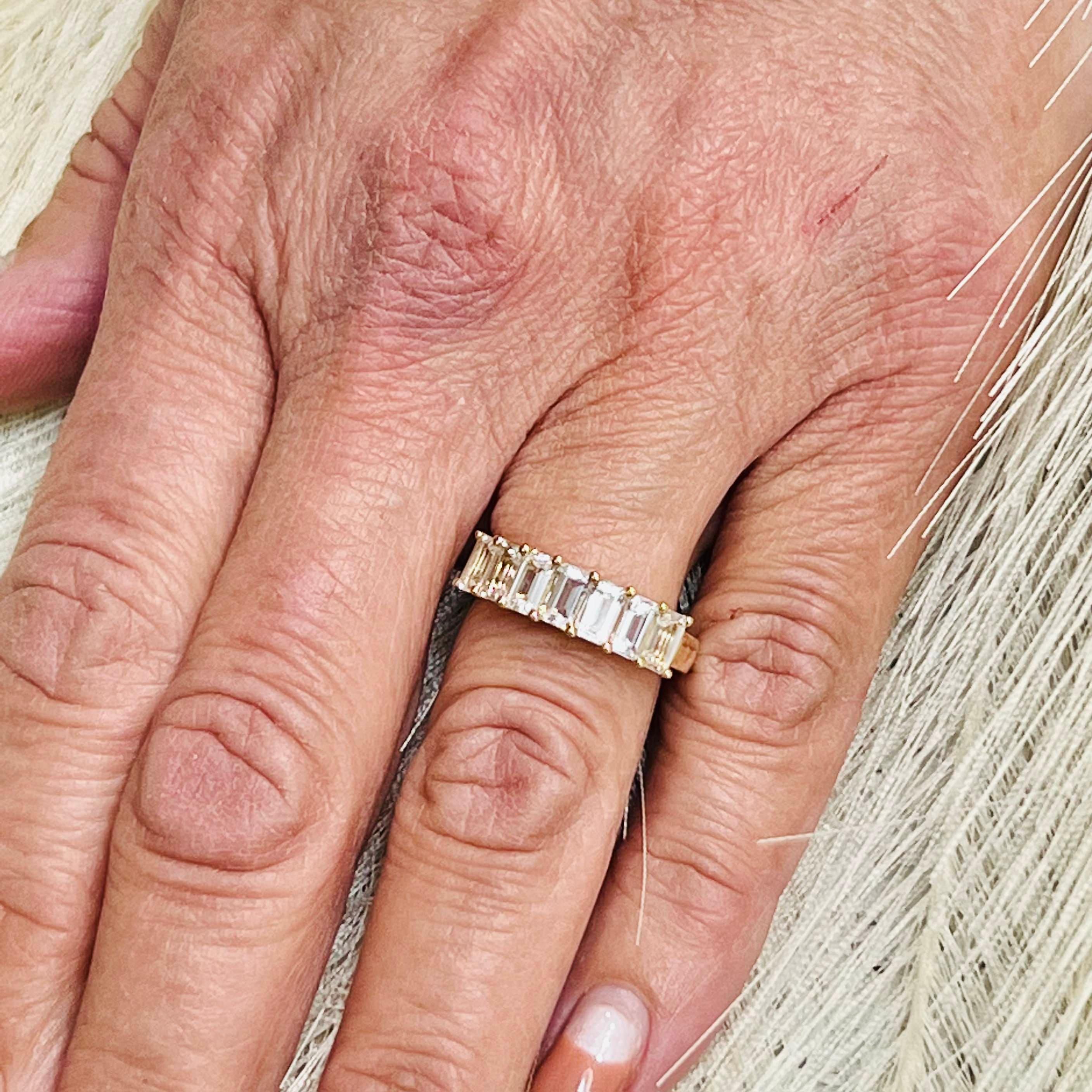 Ring mit natürlichem weißem Saphir Größe 6,5 14k Y Gold 3,36 TCW zertifiziert im Angebot 1