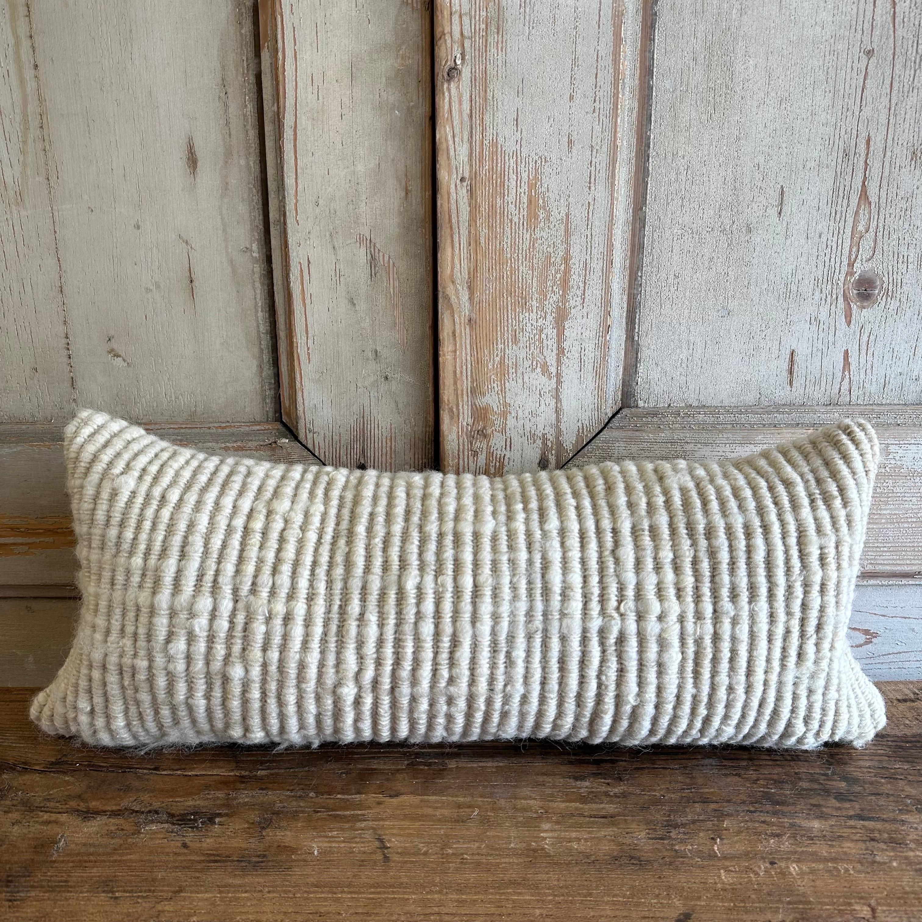 Chilean Natural White Texturized Hand Made Wool Pillow with Insert For Sale