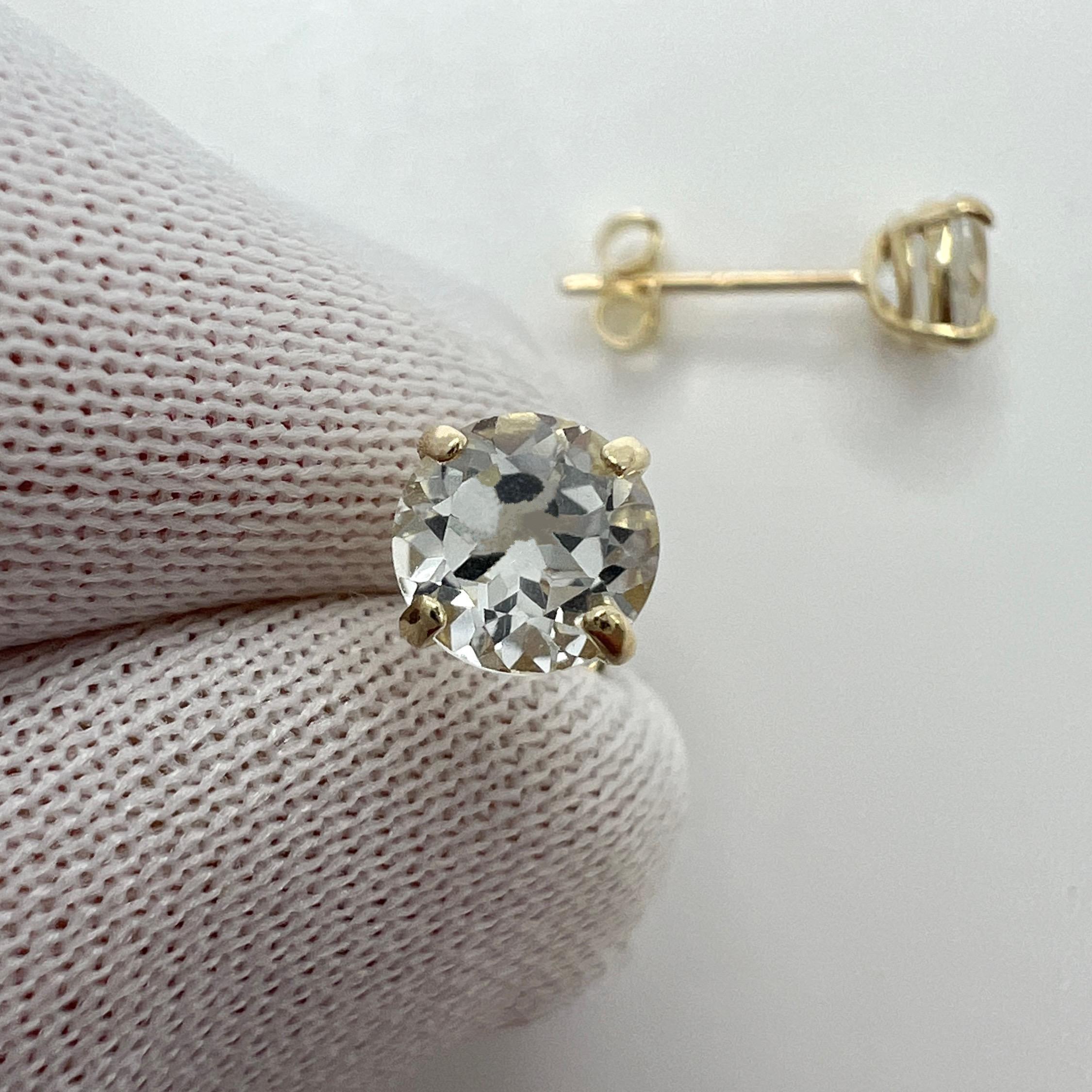 Natural White Topaz Round Cut 1.15ct 9k Yellow Gold Stud Earrings For Sale 2