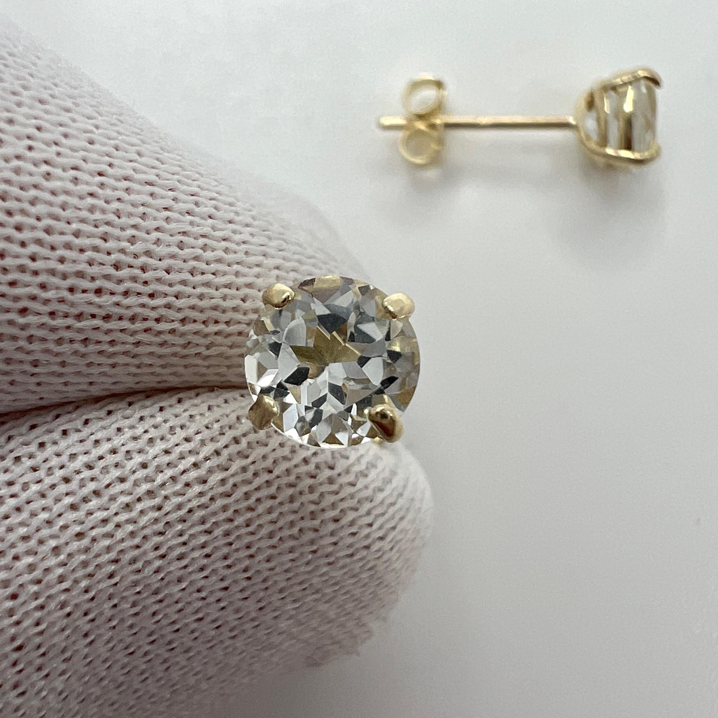 Women's or Men's Natural White Topaz Round Cut 1.15ct 9k Yellow Gold Stud Earrings For Sale