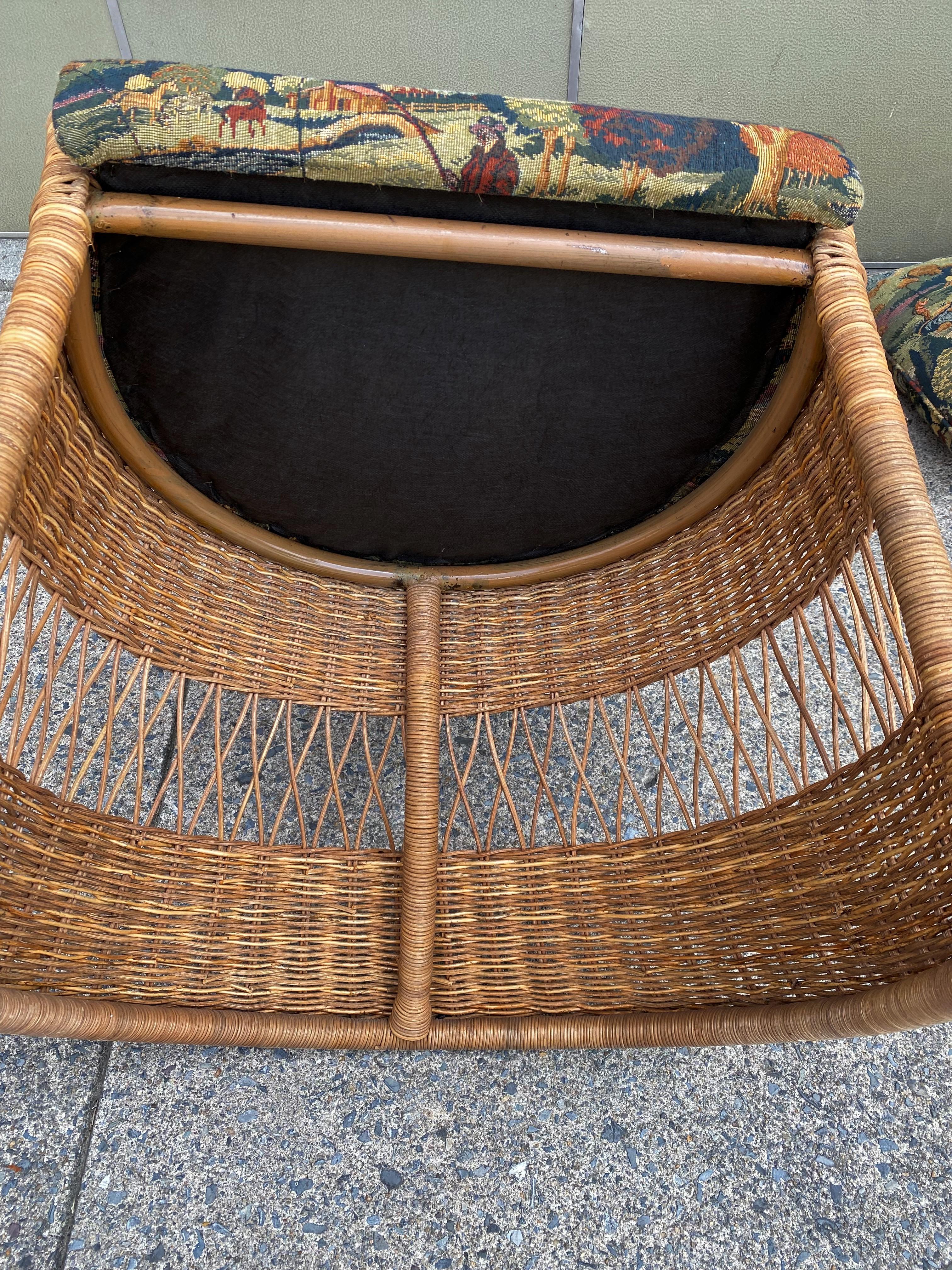 Natural Wicker/Rattan Mid Century Tulip/Barrel Chairs W/ Fishing Upholstery Pair For Sale 6