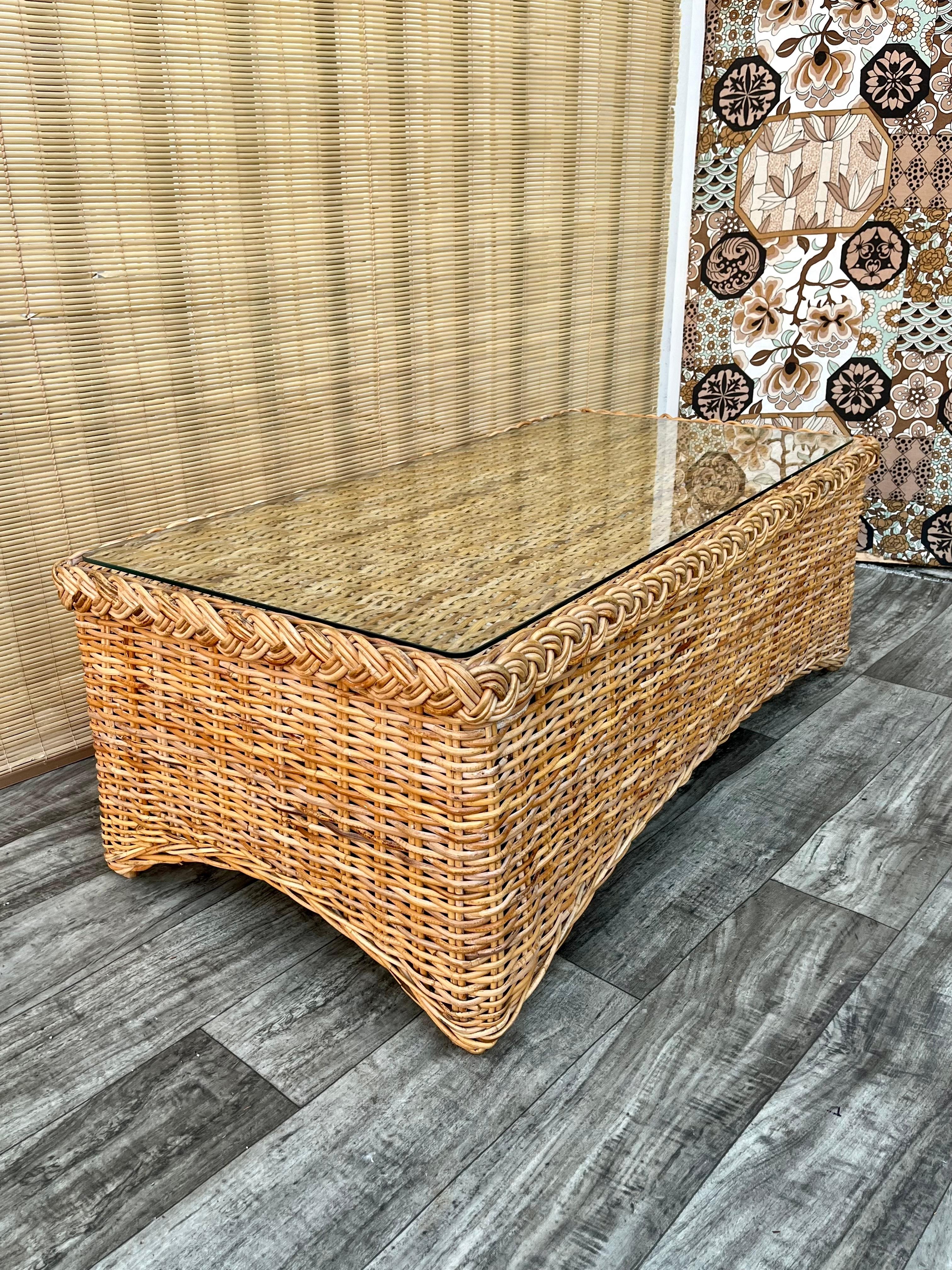 Late 20th Century Natural Wicker/Rattan Coastal Style Coffee Table. Circa 1970s For Sale