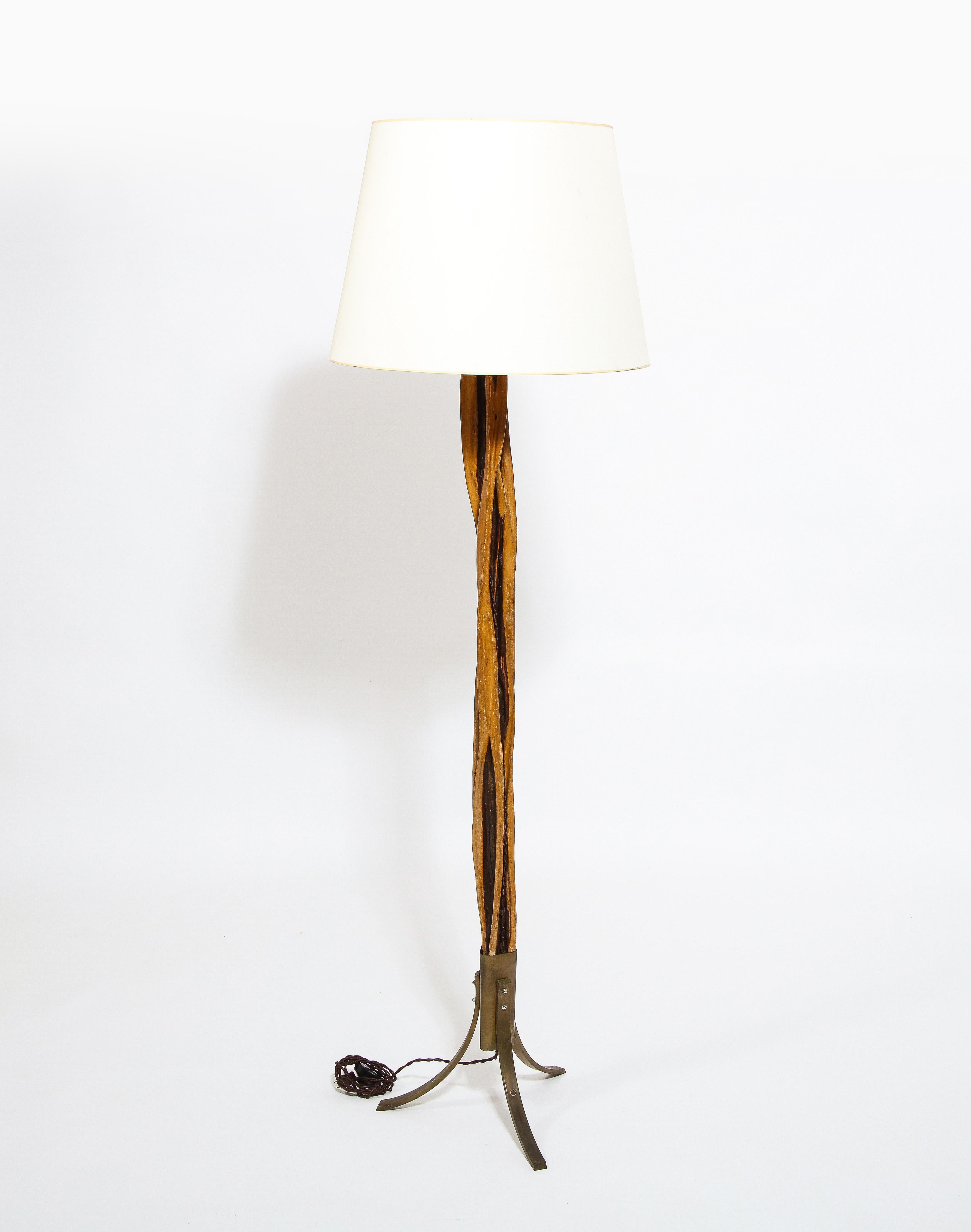 Mid-20th Century Natural Wood and Brass Floor Lamp, France 1960's For Sale