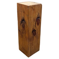 The Pedestal Stand en Wood Wood Naturel