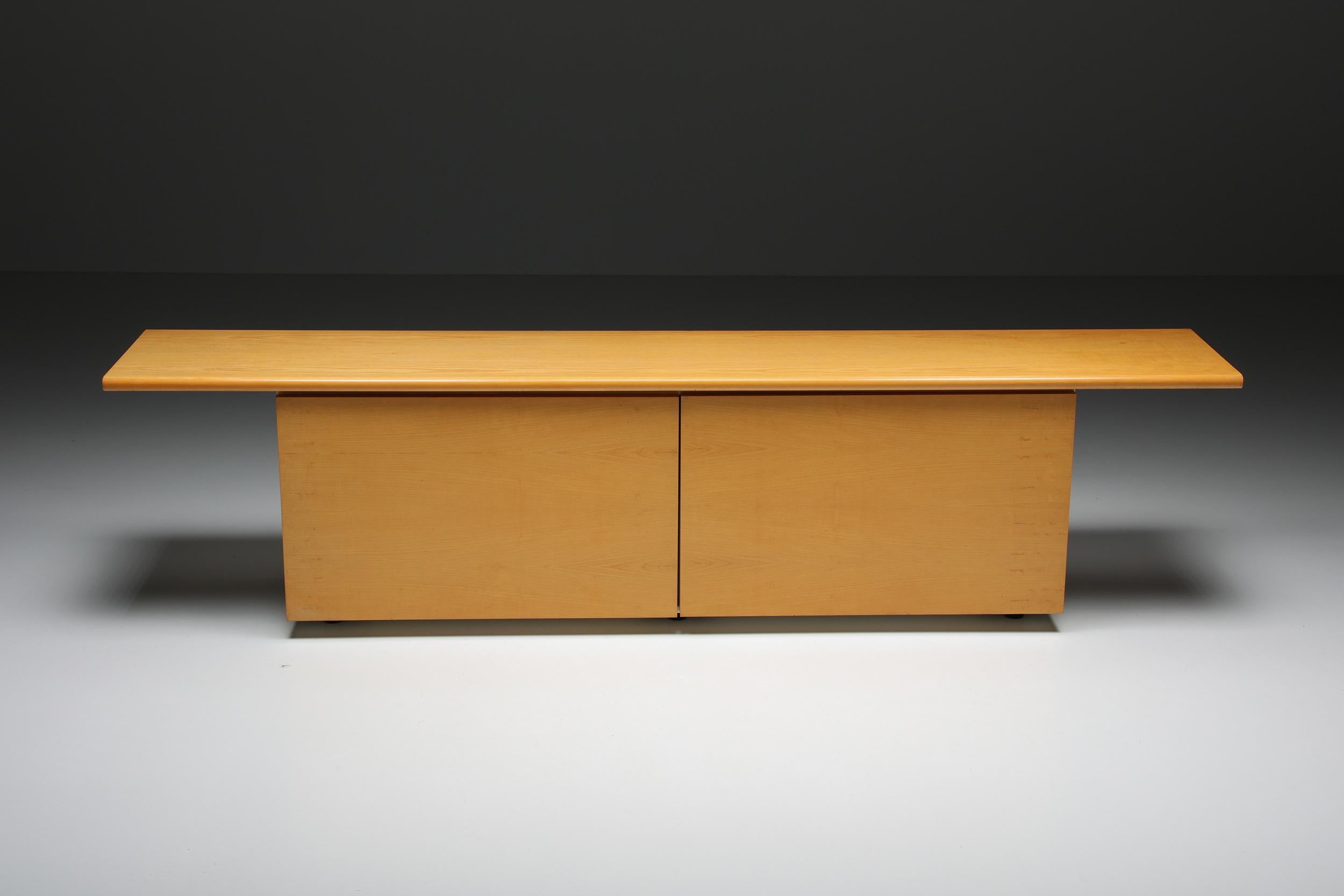 Italian Natural Wood Credenza by Giotto Stoppino for Acerbic, Italy, 1977 For Sale