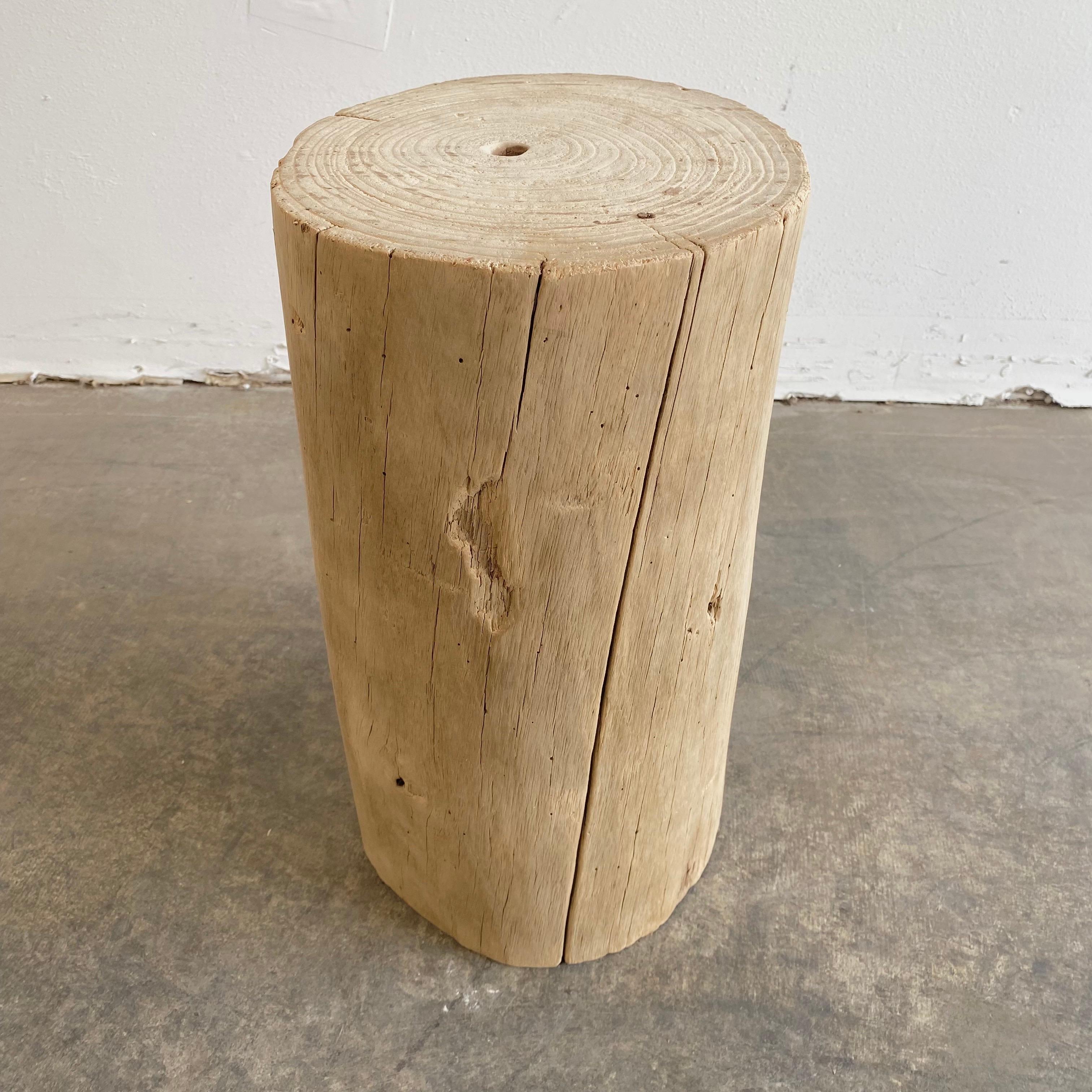 Natural wood side table stump 
Size: 12