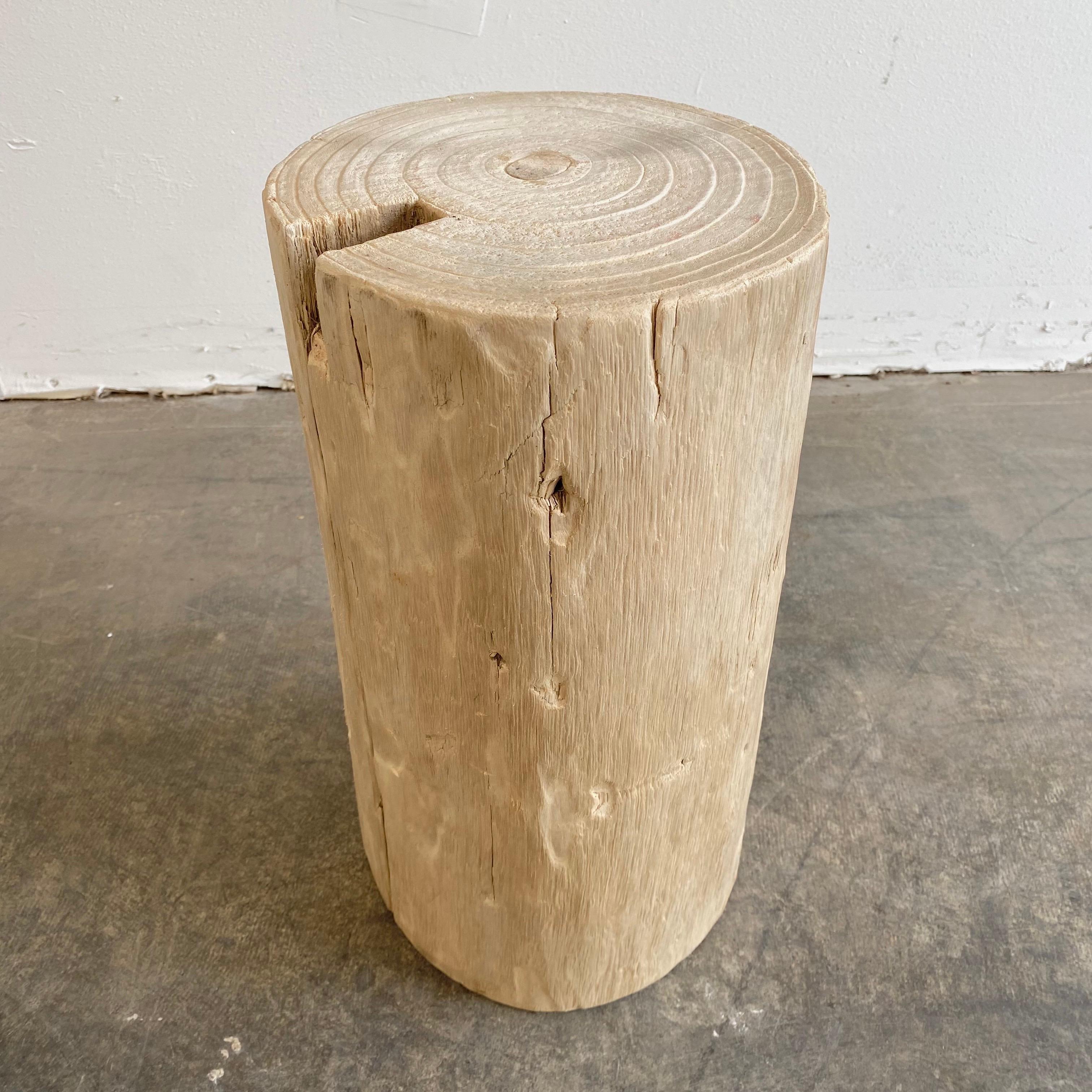 Natural wood side table stump 
Size: 10.5