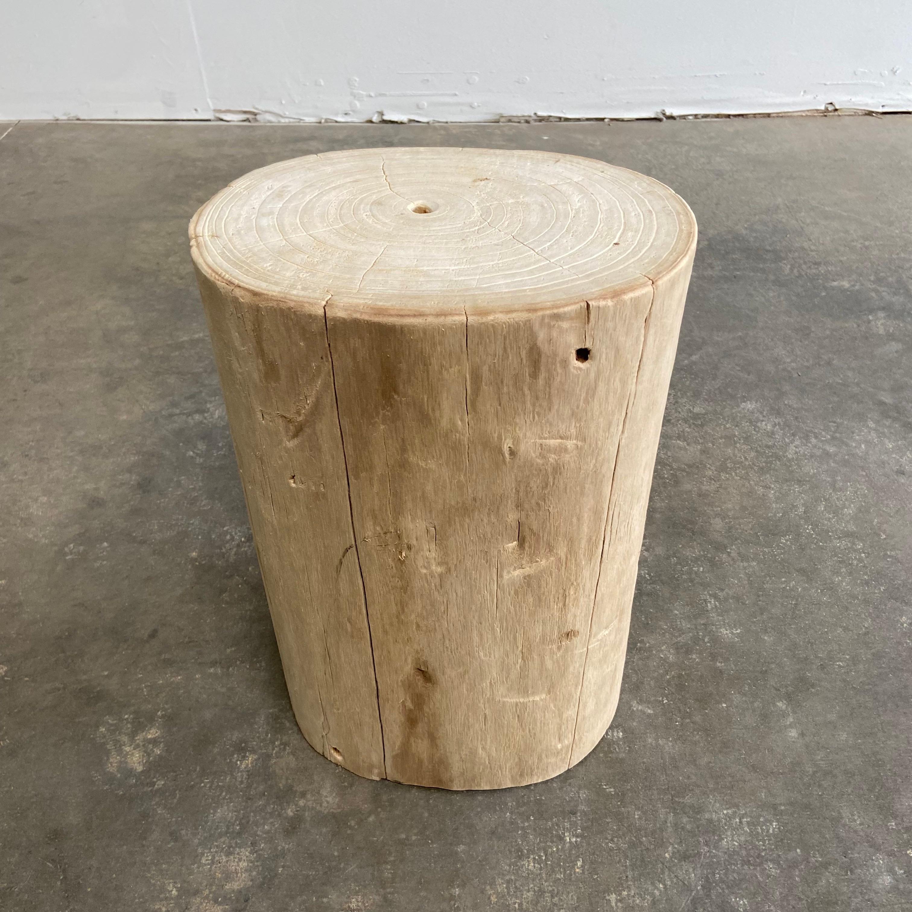 Natural wood side table stump. Beautiful solid stump, great for use as a side table, drink table, or bath.
Stump Size: 13-1/3”W x 10-1/2”D x 19”H.