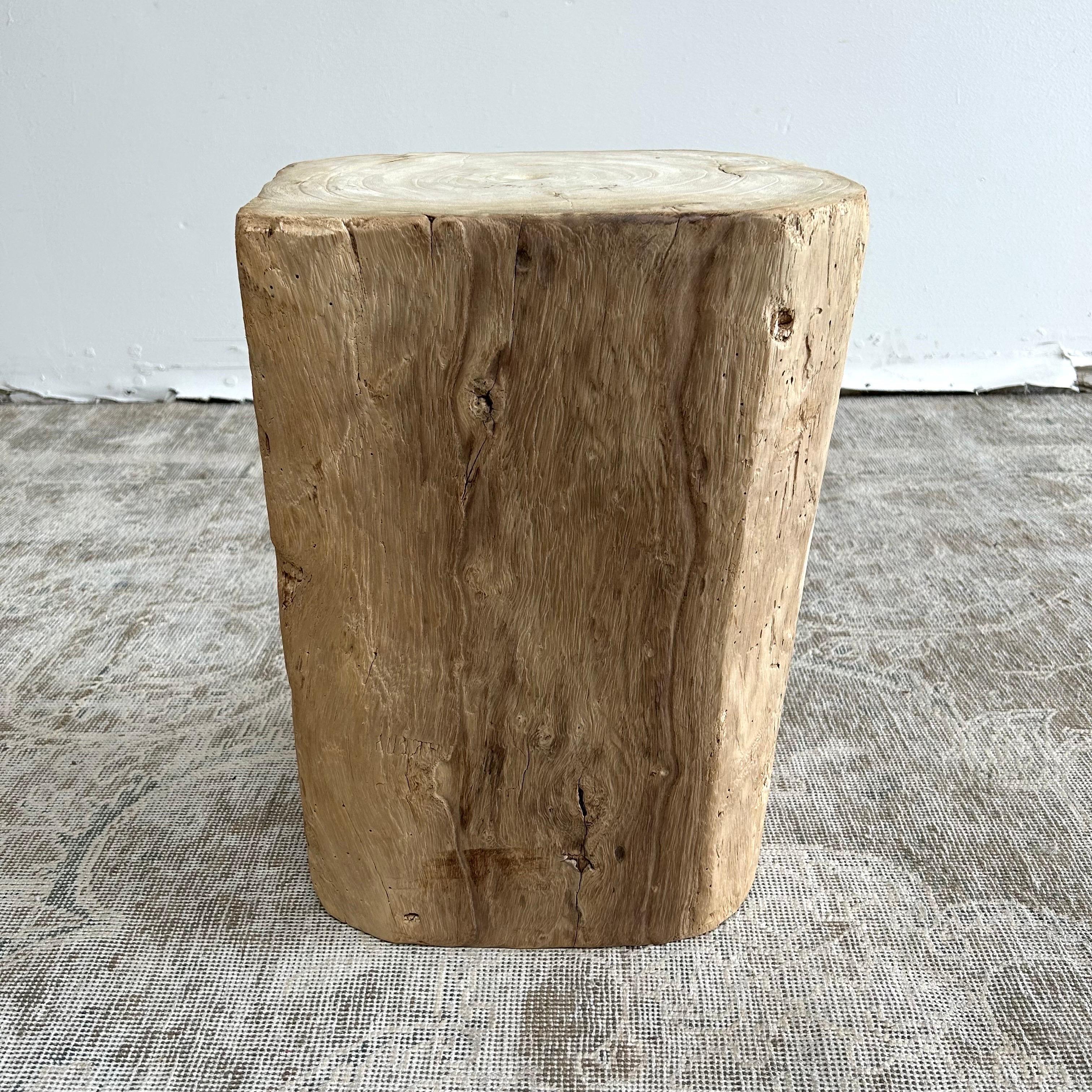 Natural Wood Stump Side Table or Stool In Good Condition In Brea, CA