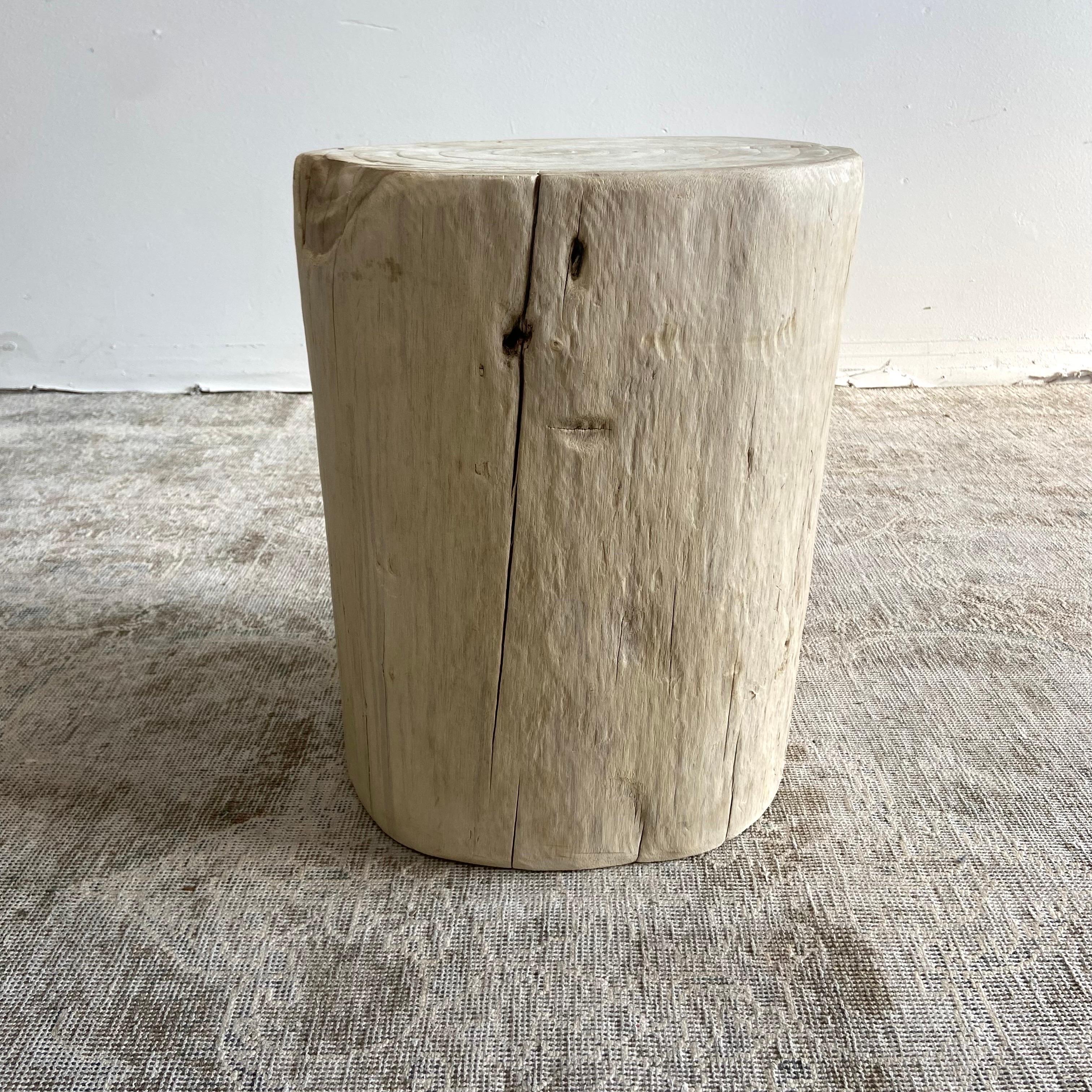 Natural Wood Stump Side Table or Stool In Good Condition In Old Town Orange, CA