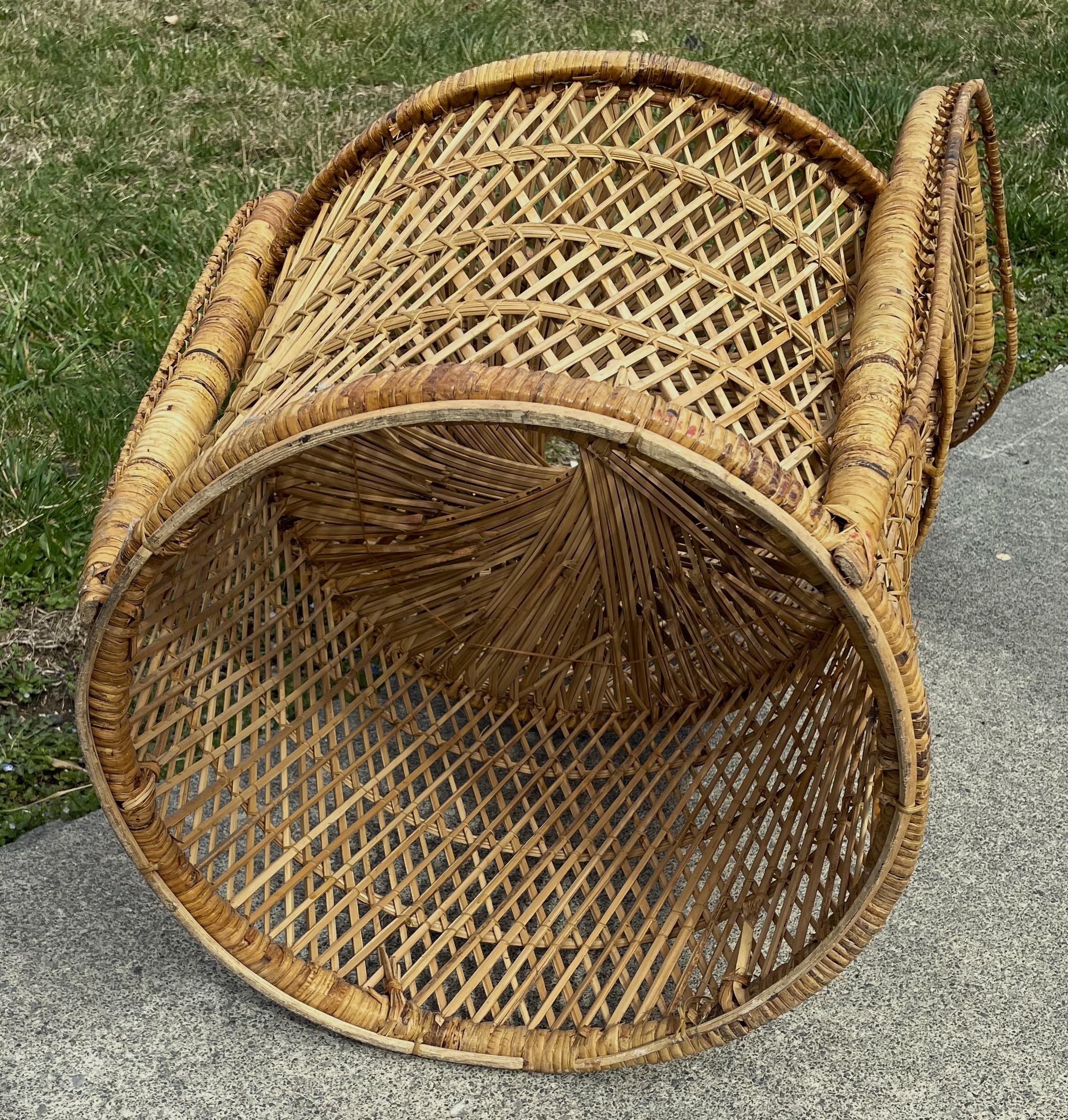 Natural Woven Rattan/Wicker Mid Century Barrel Chairs a Pair For Sale 9