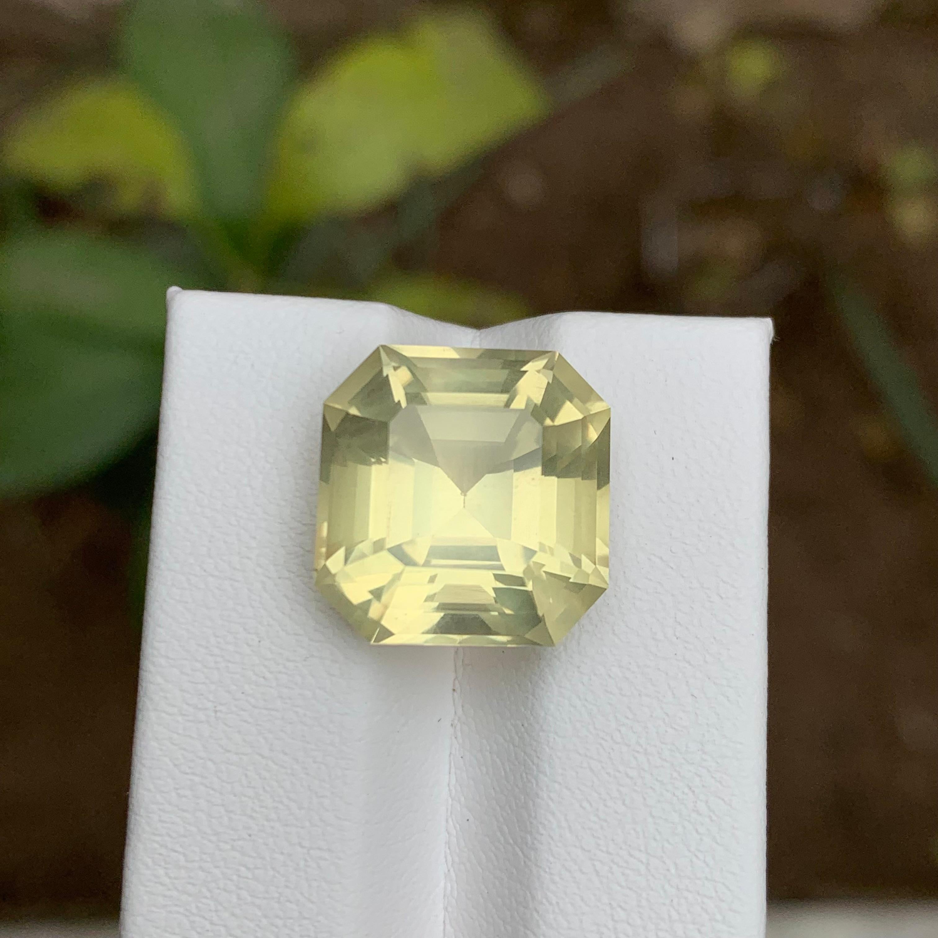 Natural Yellow Certified Citrine Gemstone, 16.70 Carat Asscher Cut for Pendant For Sale 5