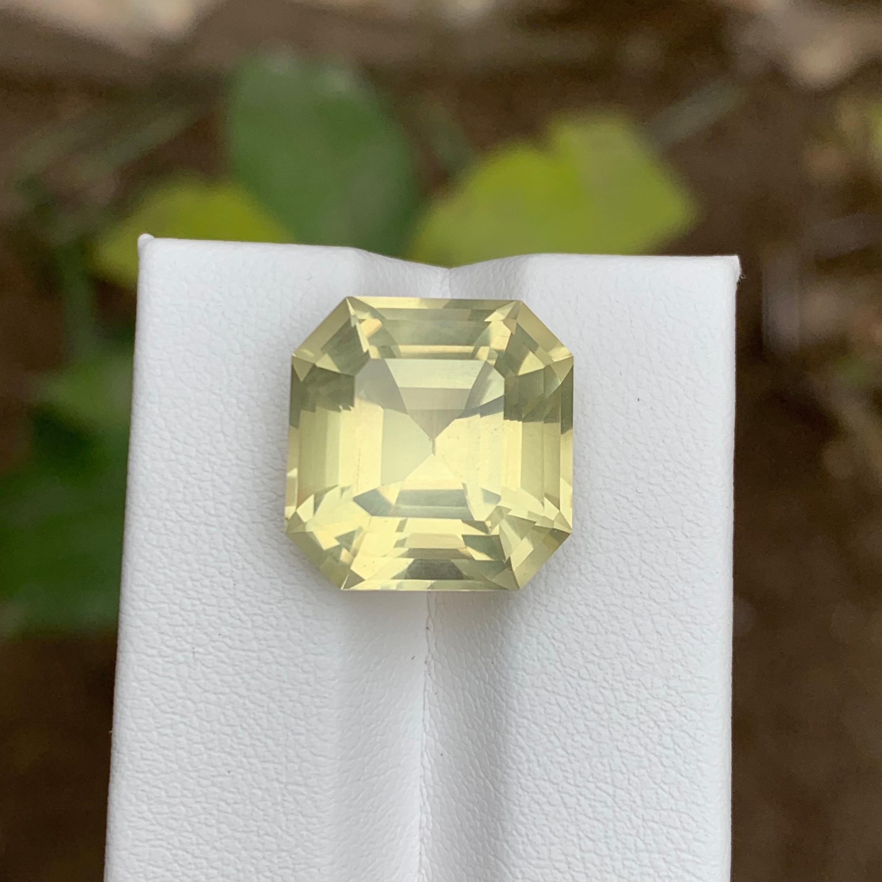 Natural Yellow Certified Citrine Gemstone, 16.70 Carat Asscher Cut for Pendant For Sale 3