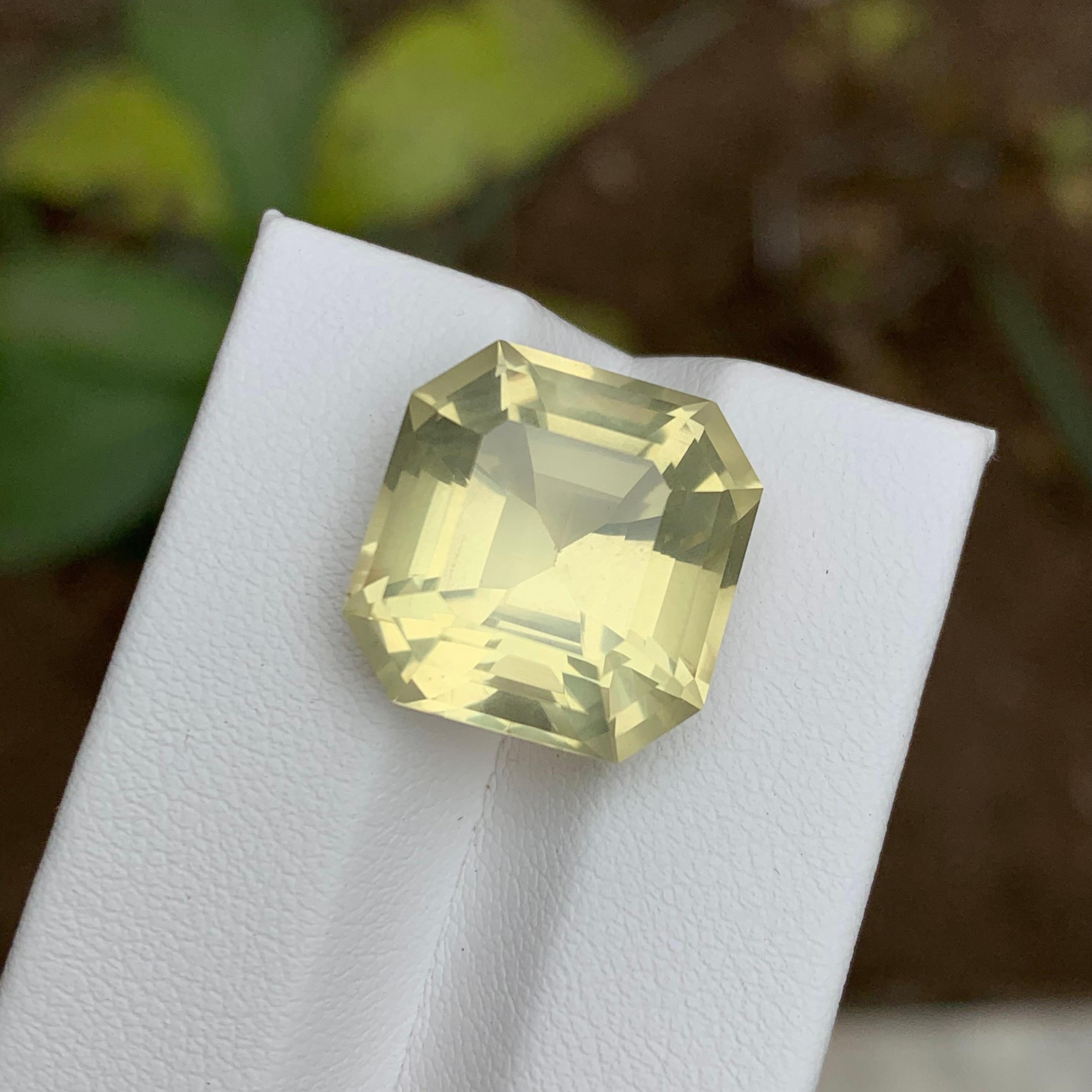 Natural Yellow Certified Citrine Gemstone, 16.70 Carat Asscher Cut for Pendant For Sale 4
