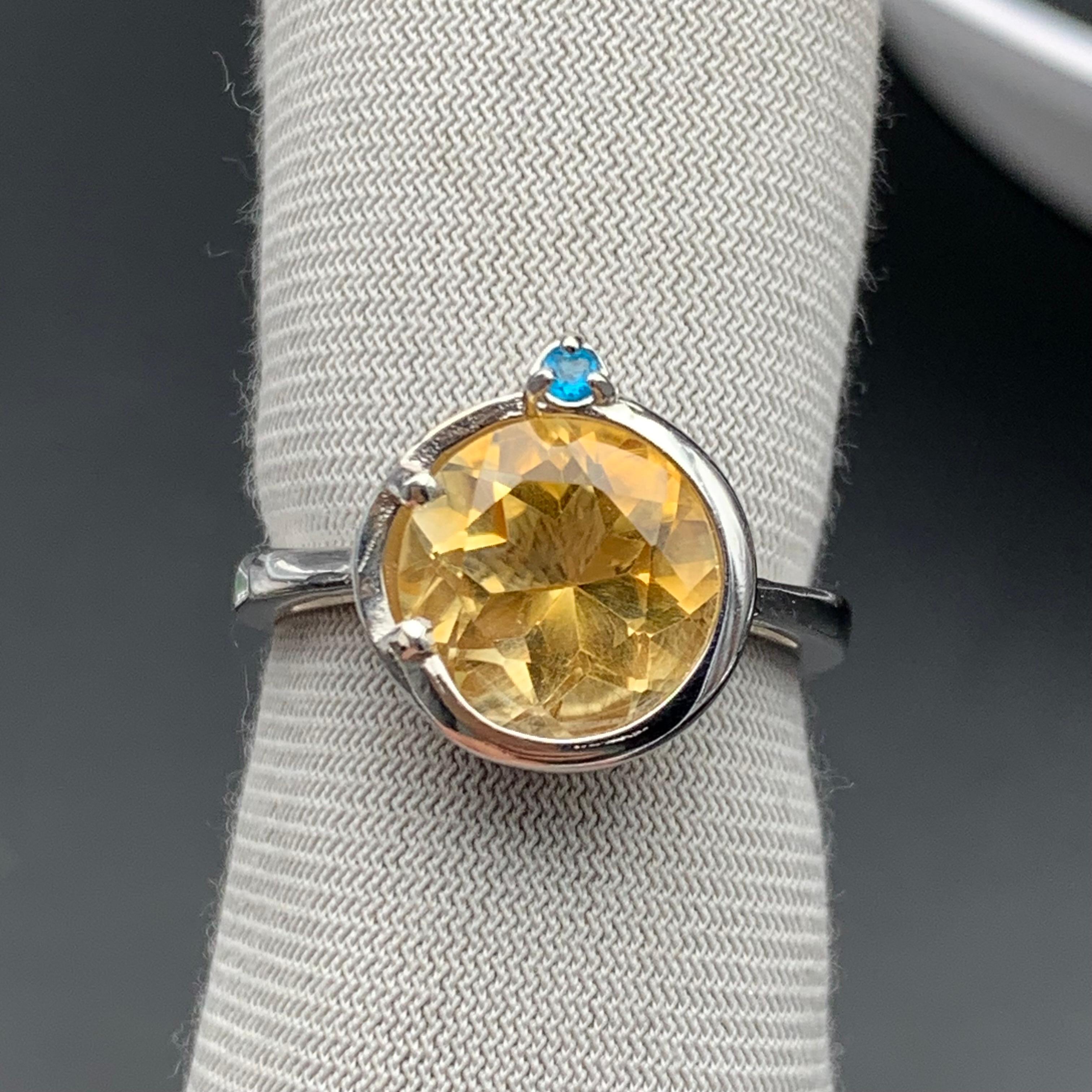 Natural Yellow Citrine Gem Ring 925 St. Silver with Swiss Blue Topaz 4.08 grams For Sale 1