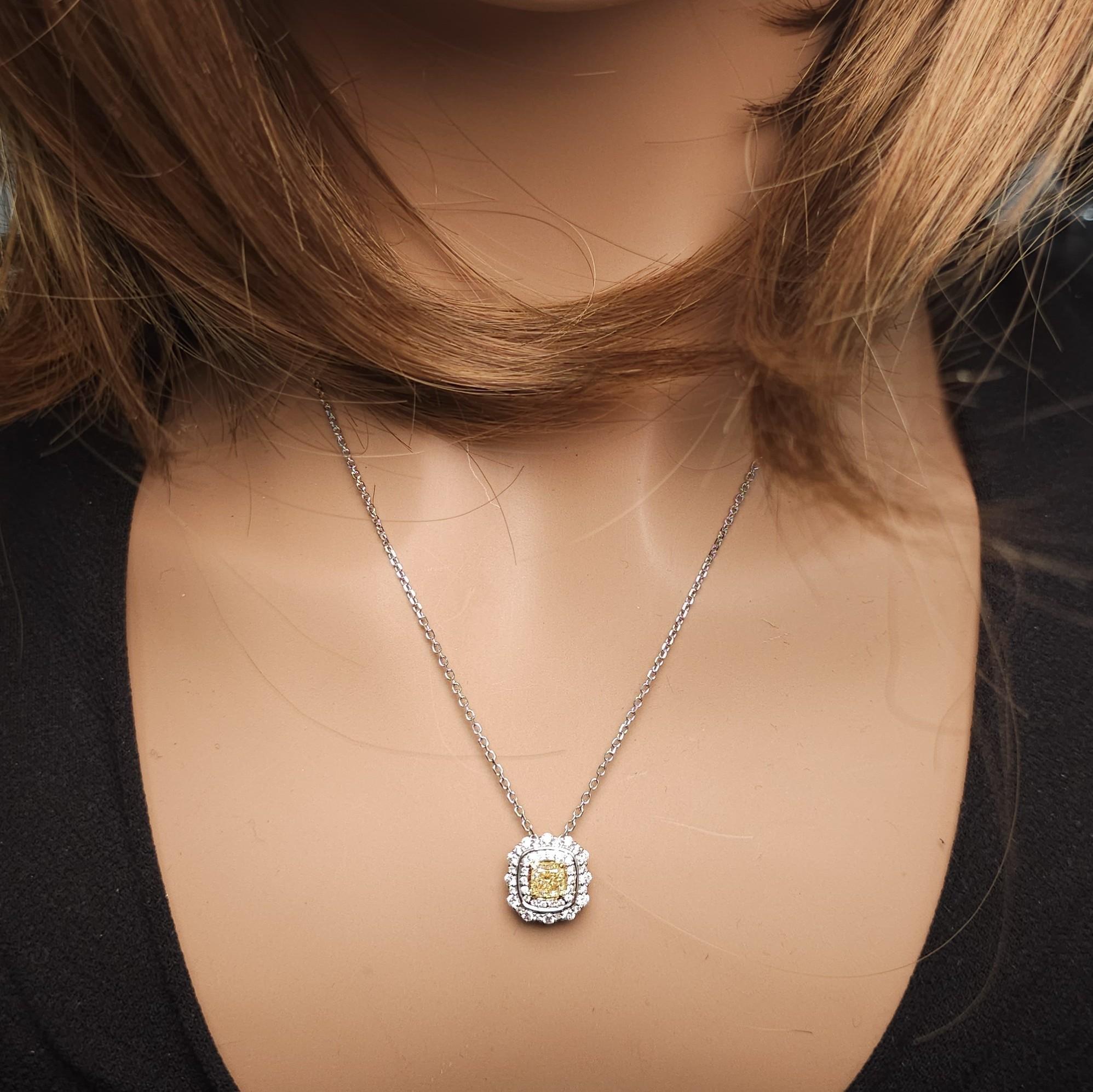 Natural Yellow Cushion and White Diamond 1.07 Carat TW Gold Drop Pendant In New Condition For Sale In New York, NY
