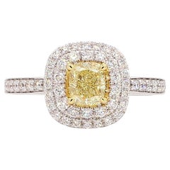 Anello da cocktail in oro giallo naturale con cuscino e diamante bianco da 1.10 carati TW