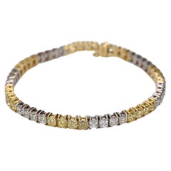 Bracelet tennis en or jaune naturel coussin et diamants blancs de 11,54 carats poids total