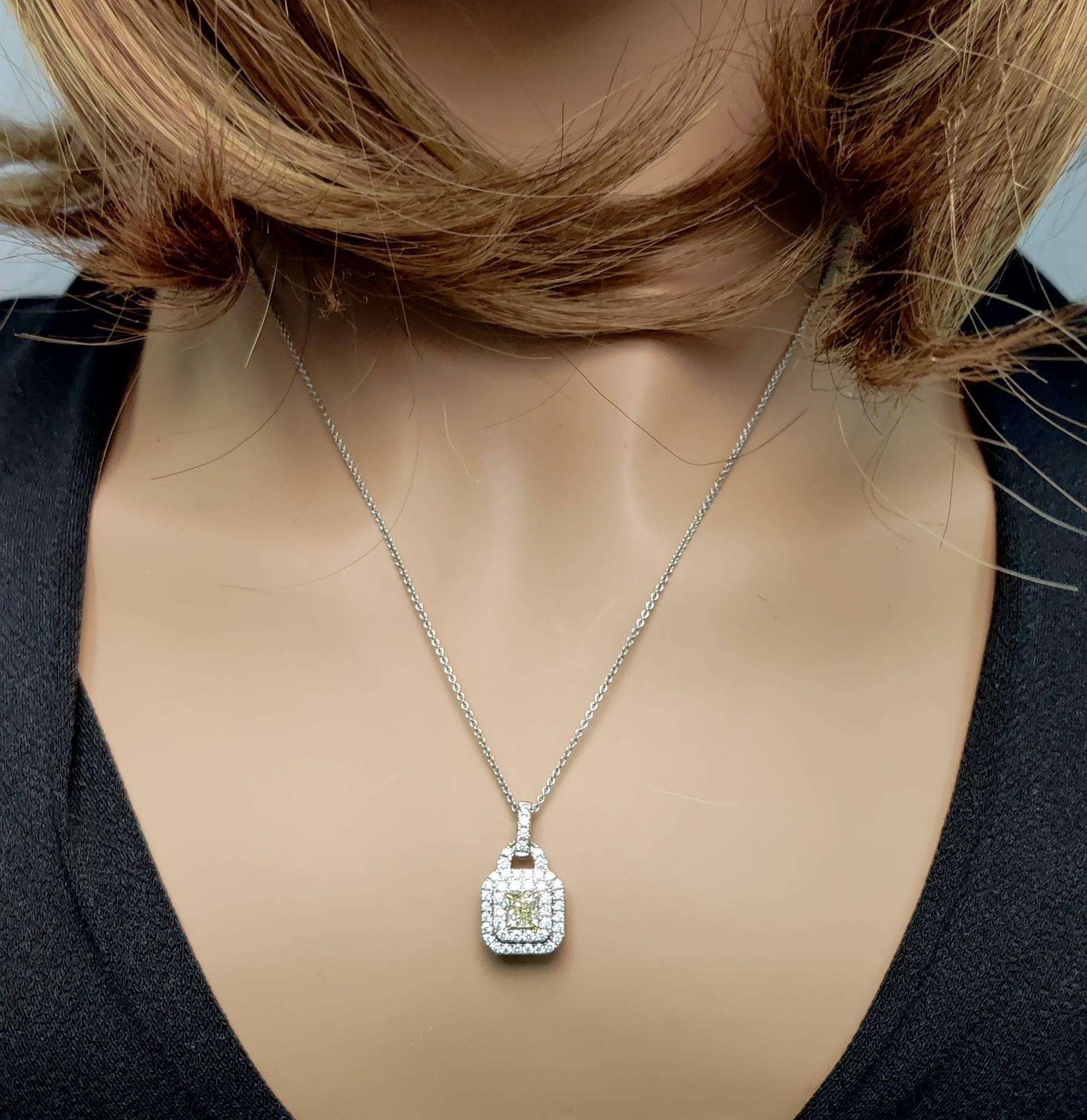 Pendentif en or jaune naturel coussin et diamant blanc 1.21 carat TW Neuf - En vente à New York, NY