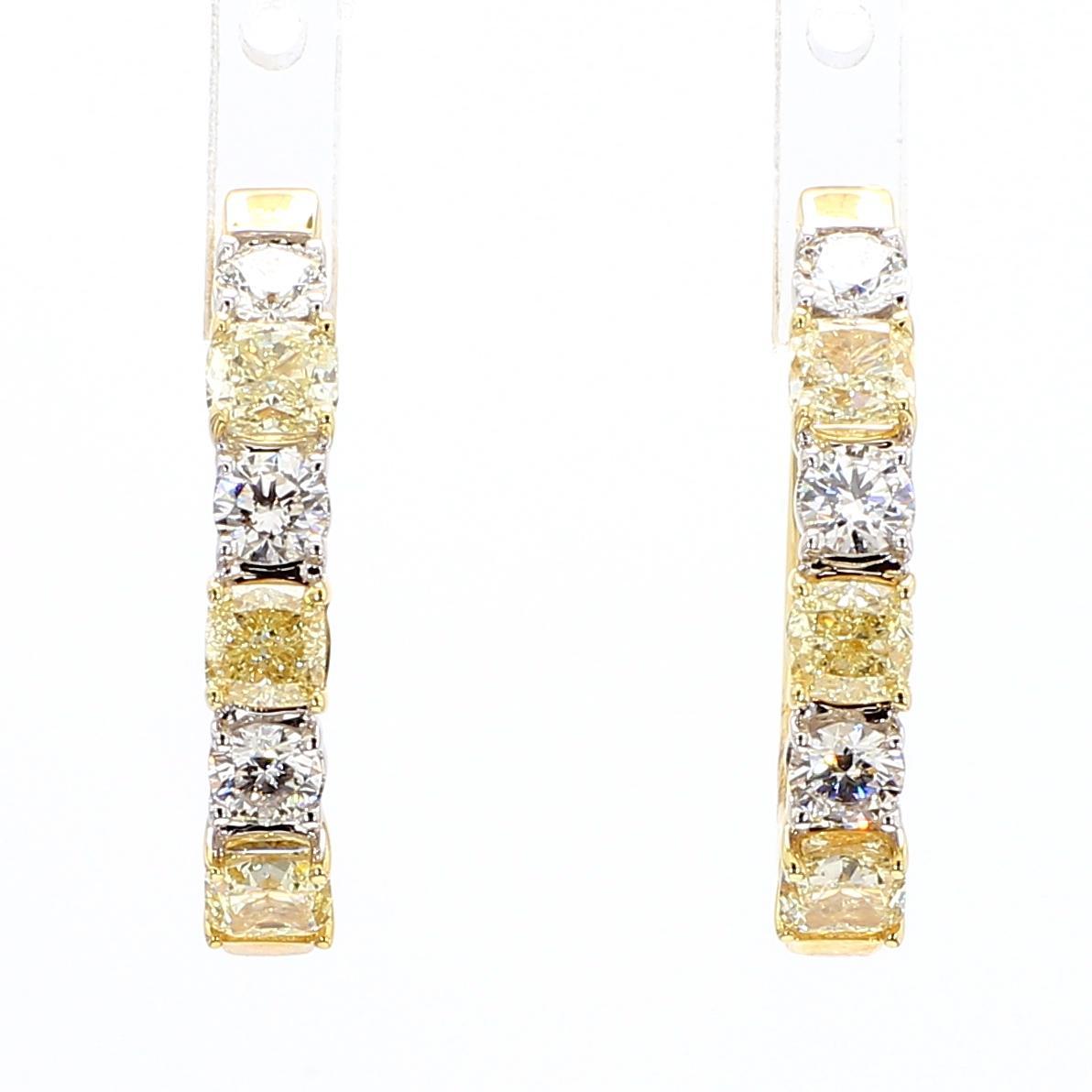 Contemporaneo Orecchini a cerchio in oro giallo naturale con cuscino e diamante bianco da 2,36 carati TW in vendita