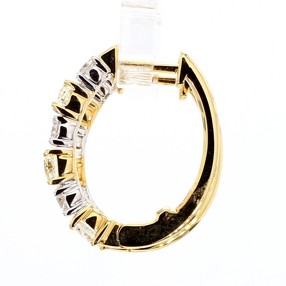 Boucles d'oreilles en or jaune naturel avec coussin et diamant blanc de 2.37 carats TW Pour femmes en vente