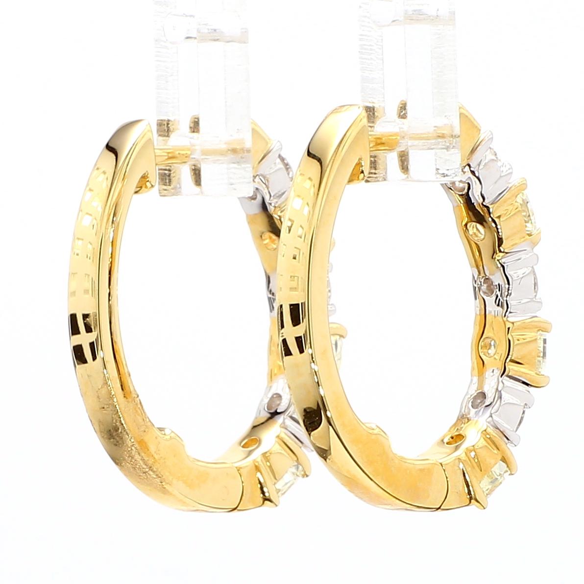 Boucles d'oreilles en or jaune naturel avec coussin et diamant blanc de 2.37 carats TW en vente 3