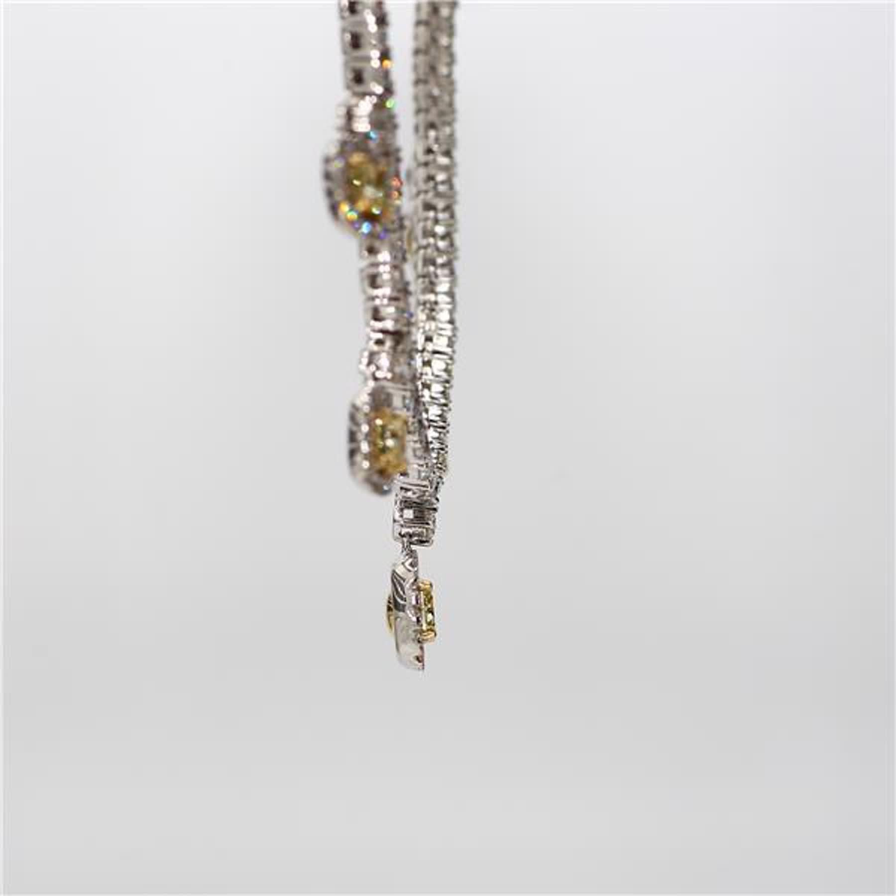Natürlicher gelber Kissenschliff und weißer Diamant 4,28 Karat TW Gold-Tropfen-Halskette 1