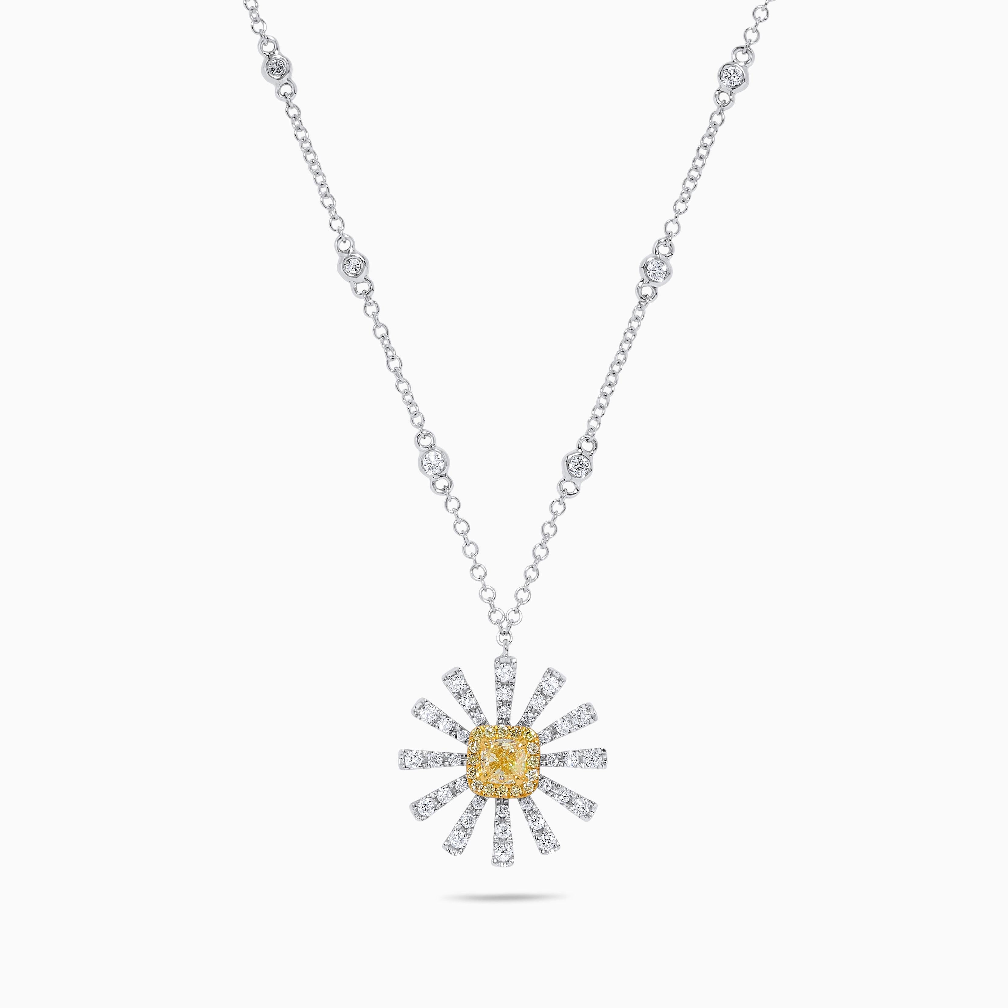 Taille coussin Collier de goutte en or avec coussin jaune naturel et diamant blanc de 72 carat TW en vente