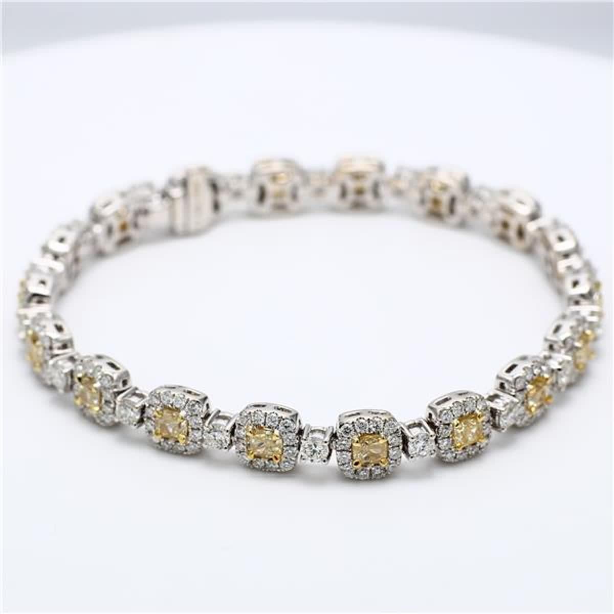 Contemporain Bracelet en or jaune naturel avec diamants blancs et coussin de 7.21 carats poids total