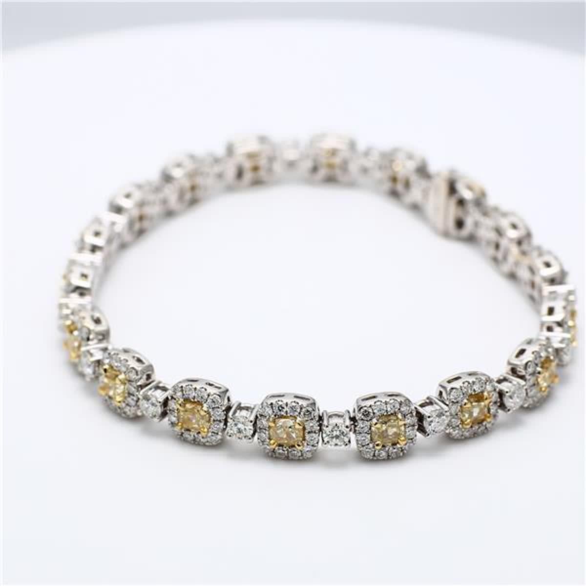 Contemporary Natural Yellow Cushion and White Diamond 7.21 Carat TW Gold Bracelet For Sale