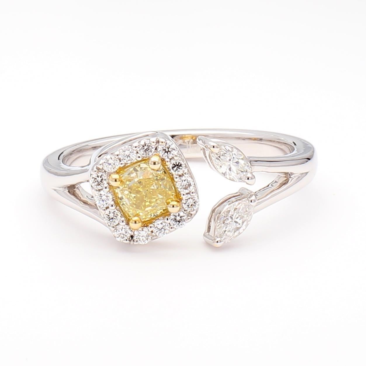 Contemporain Bague cocktail en or jaune naturel taille coussin de 0.75 carat TW en vente